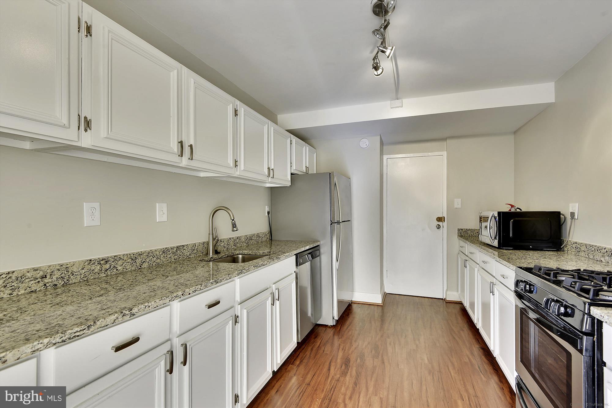 HORIZON HOUSE - Residential