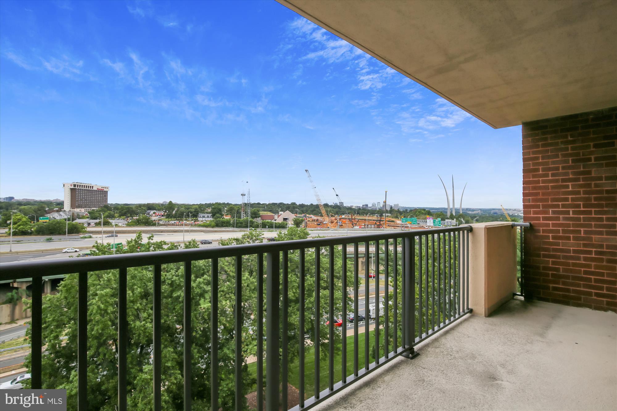 HORIZON HOUSE - Residential