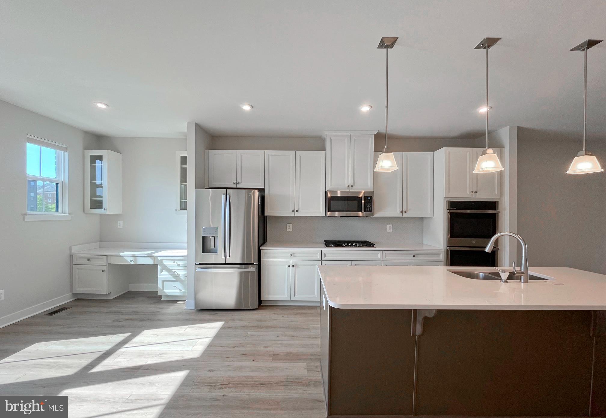 ELLIPSE AT WESTFIELDS - Residential