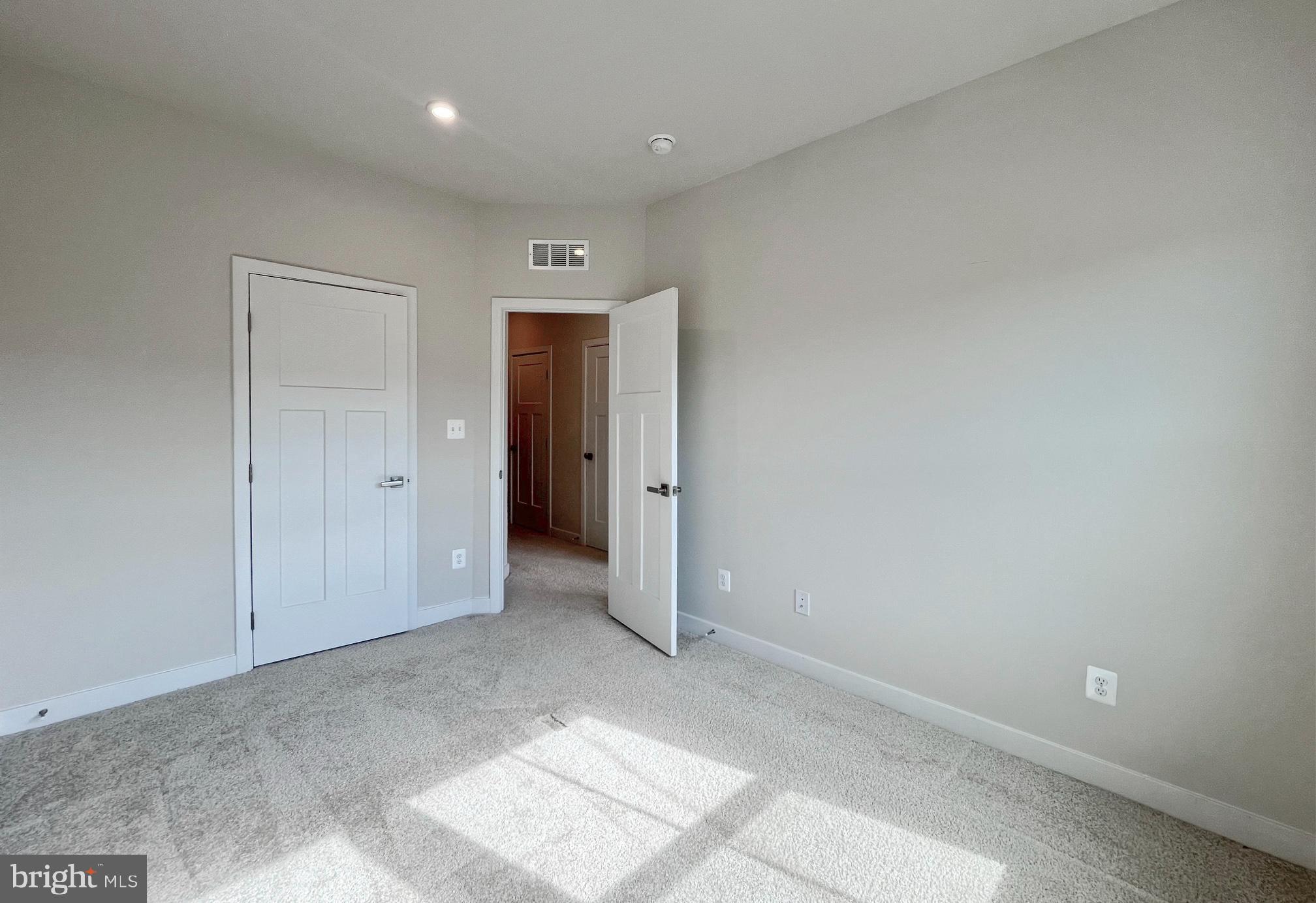 ELLIPSE AT WESTFIELDS - Residential