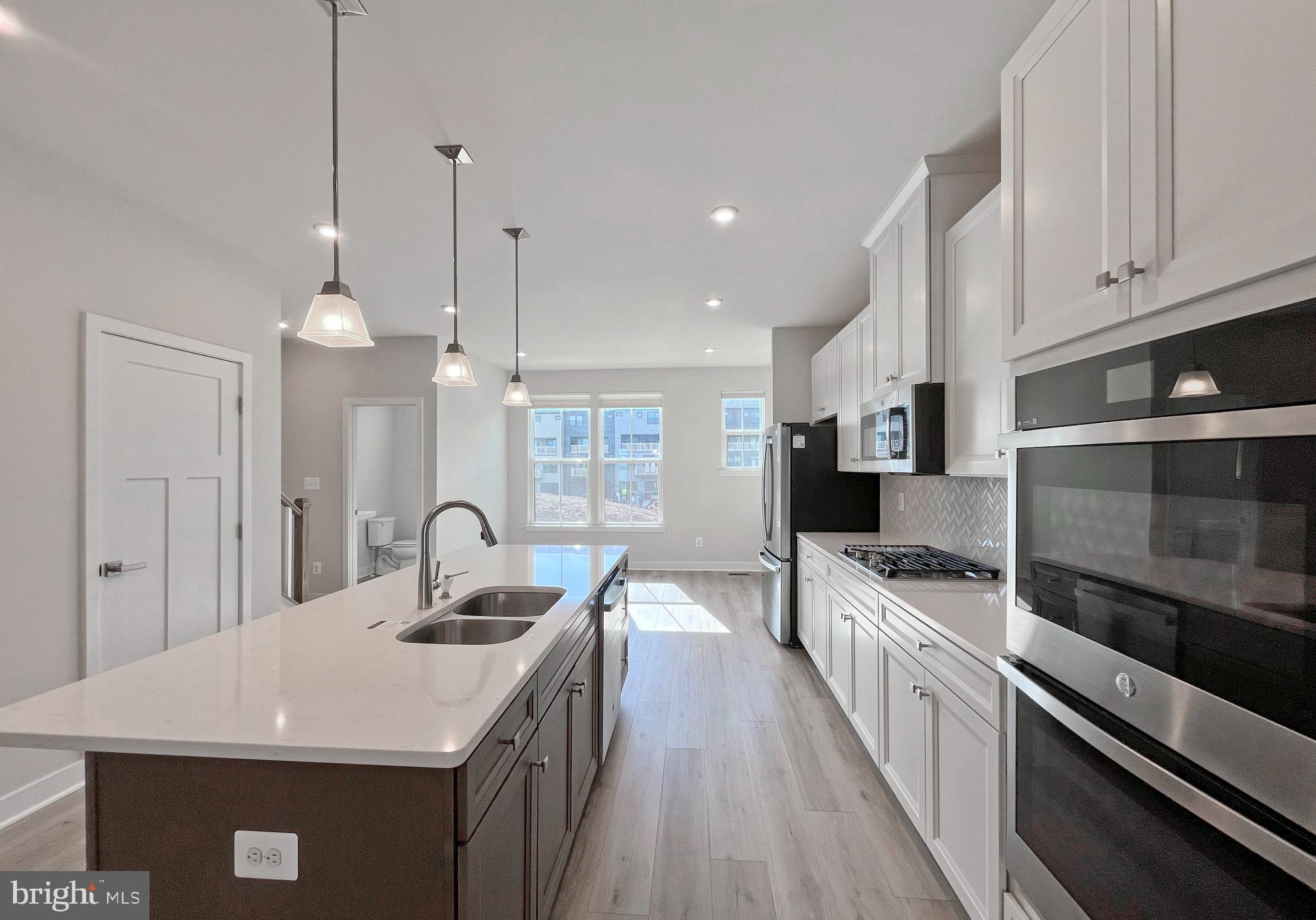 ELLIPSE AT WESTFIELDS - Residential
