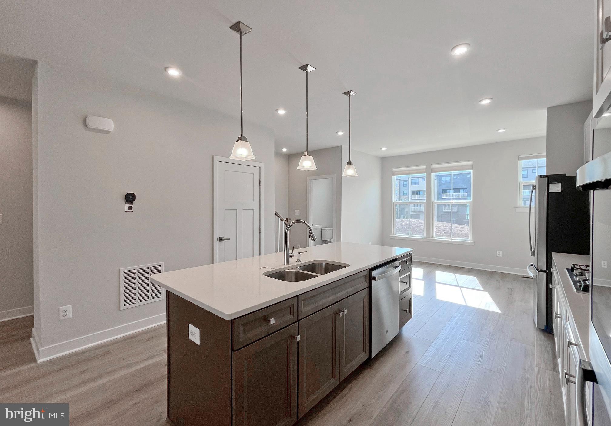 ELLIPSE AT WESTFIELDS - Residential