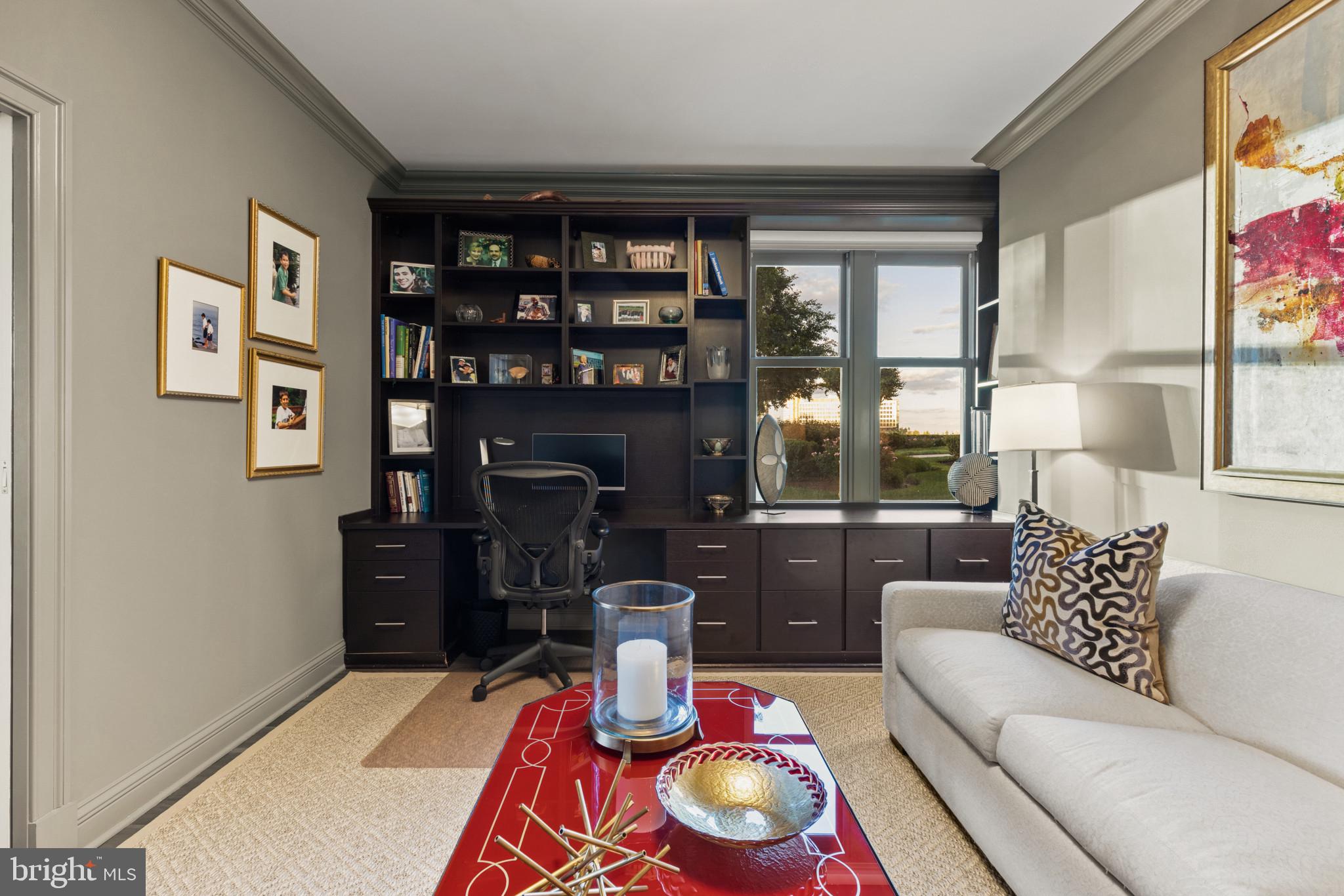 THE RITZ-CARLTON RESIDENCES - Residential