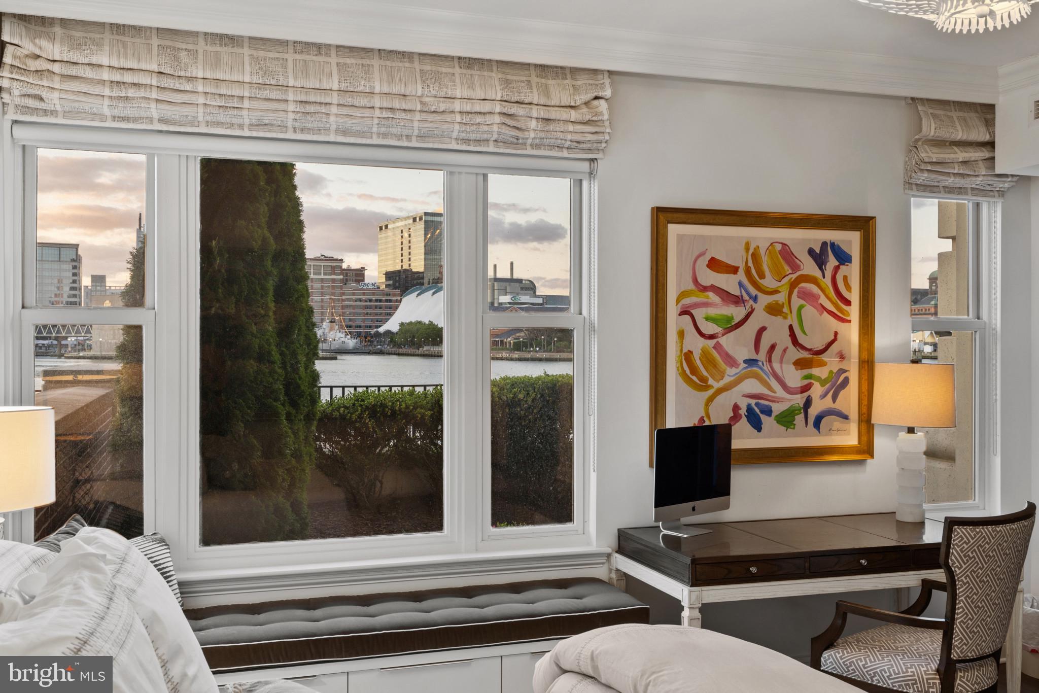 THE RITZ-CARLTON RESIDENCES - Residential