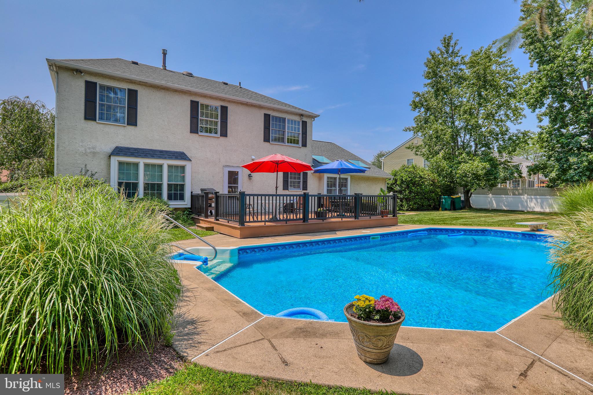 732 PAXSON LANE