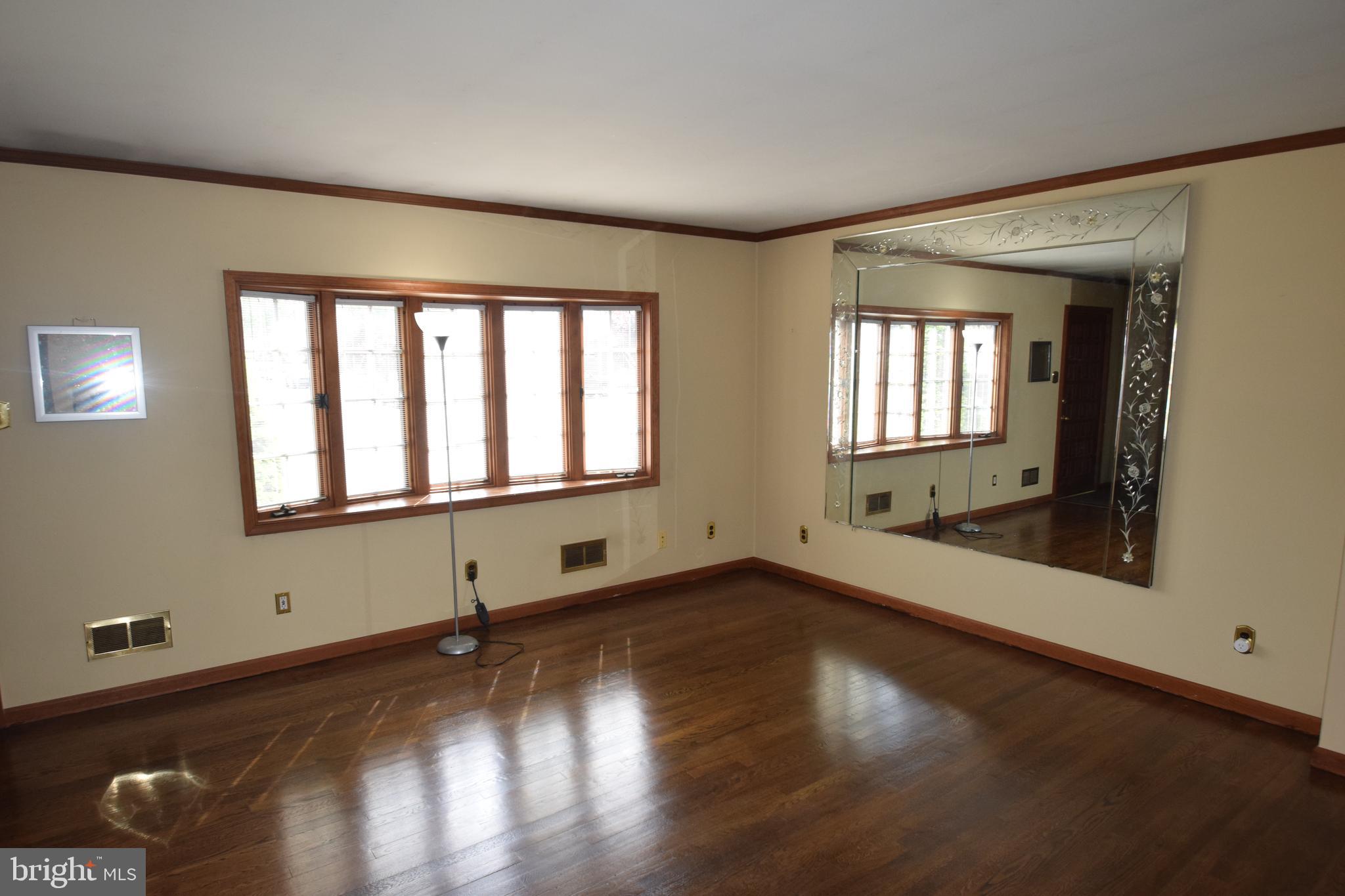 1619 BOLTON ROAD