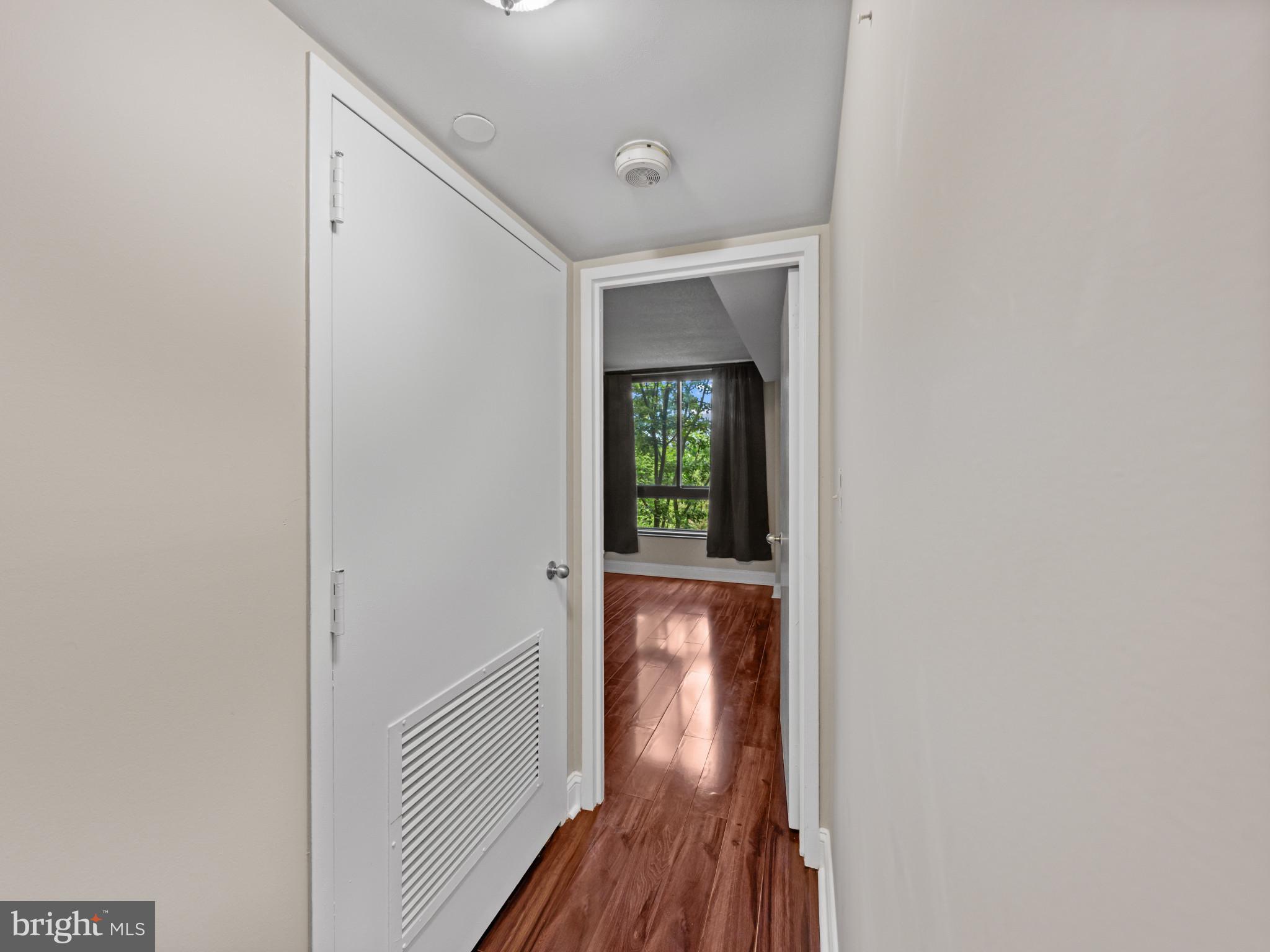 ENCORE OF MCLEAN - Residential Lease