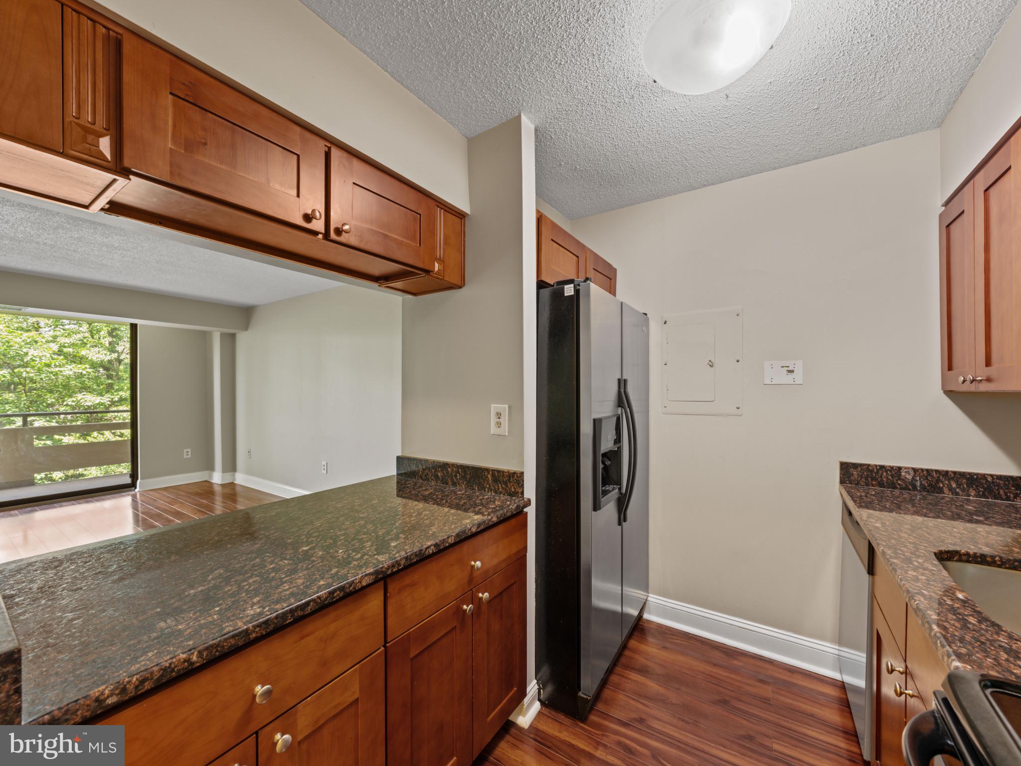 ENCORE OF MCLEAN - Residential Lease