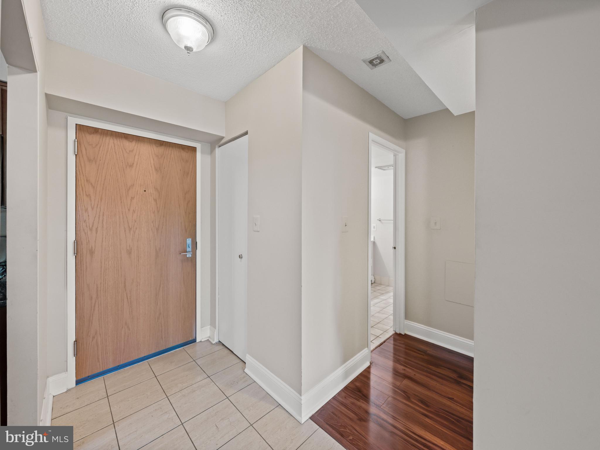 ENCORE OF MCLEAN - Residential Lease