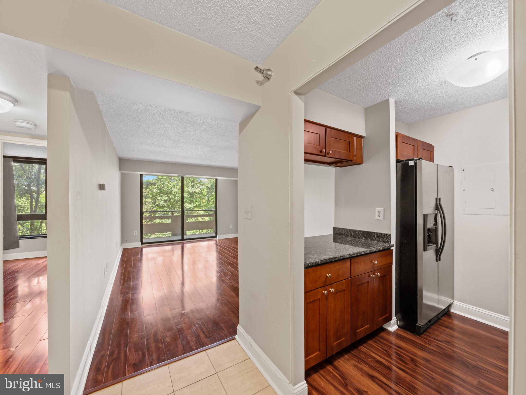 ENCORE OF MCLEAN - Residential Lease