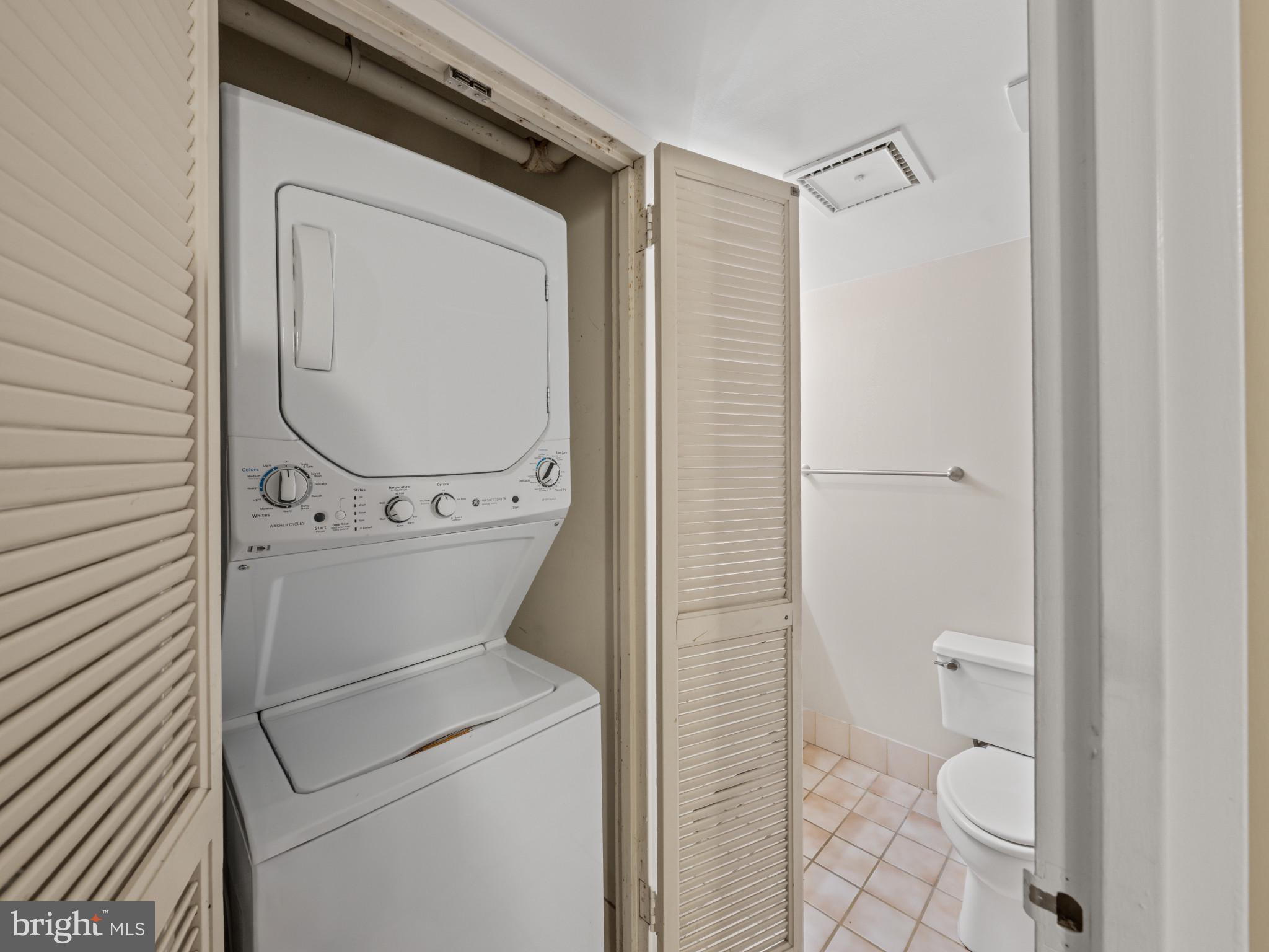 ENCORE OF MCLEAN - Residential Lease