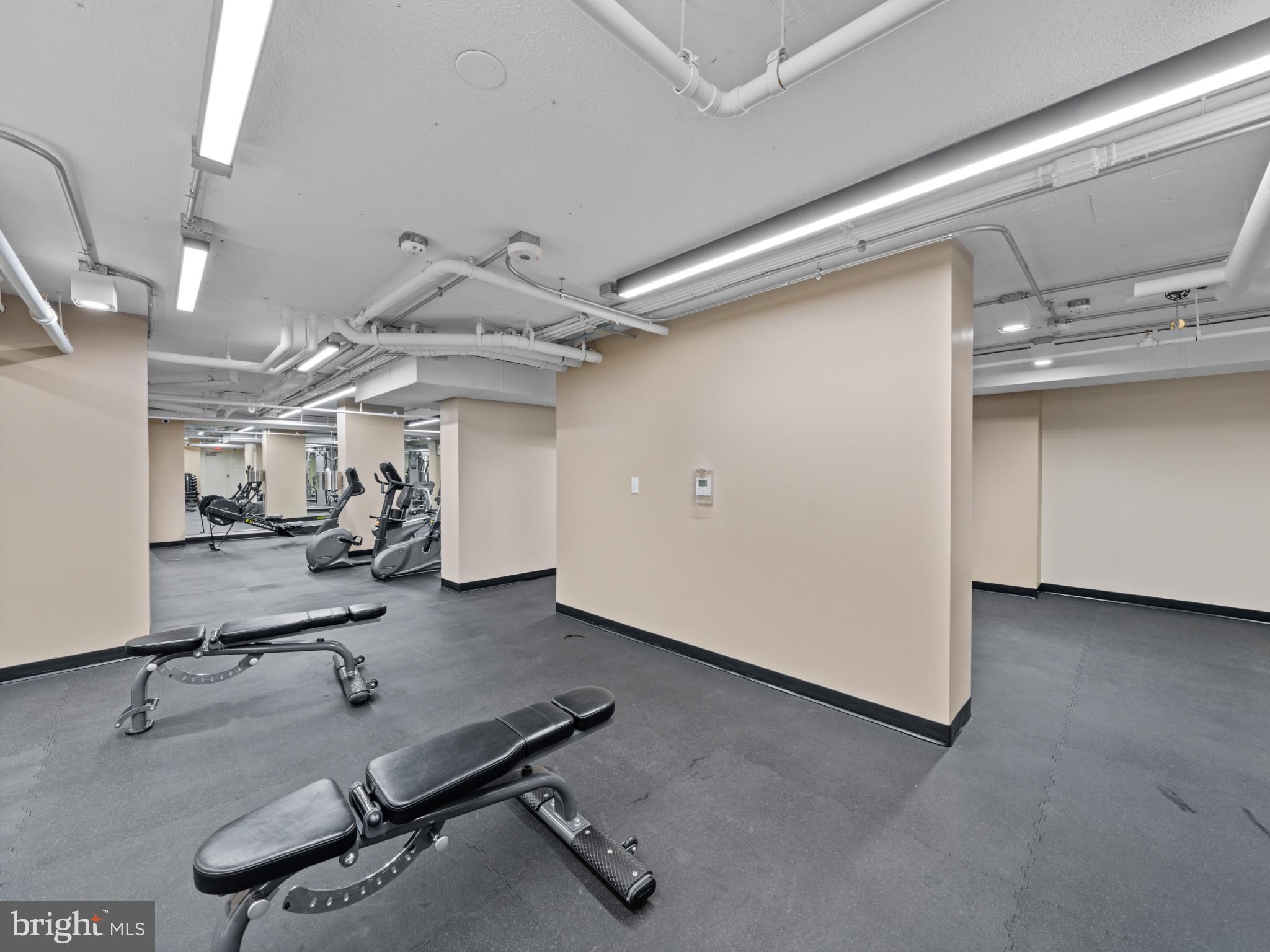 ENCORE OF MCLEAN - Residential Lease