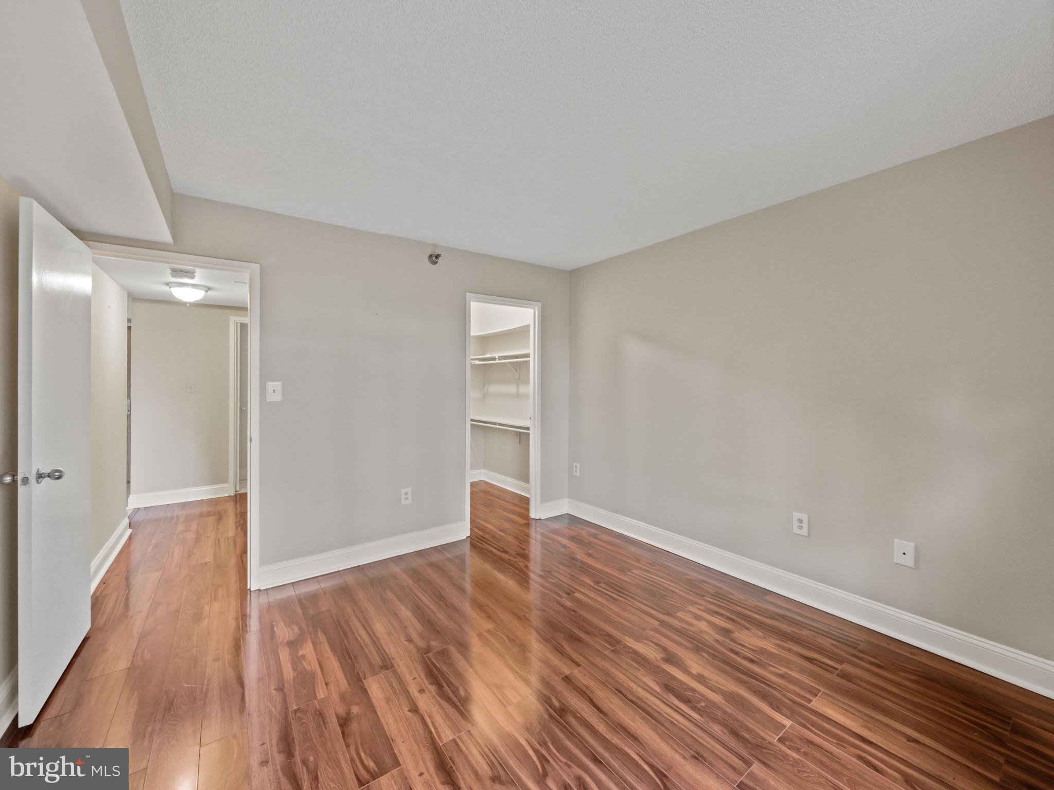 ENCORE OF MCLEAN - Residential Lease