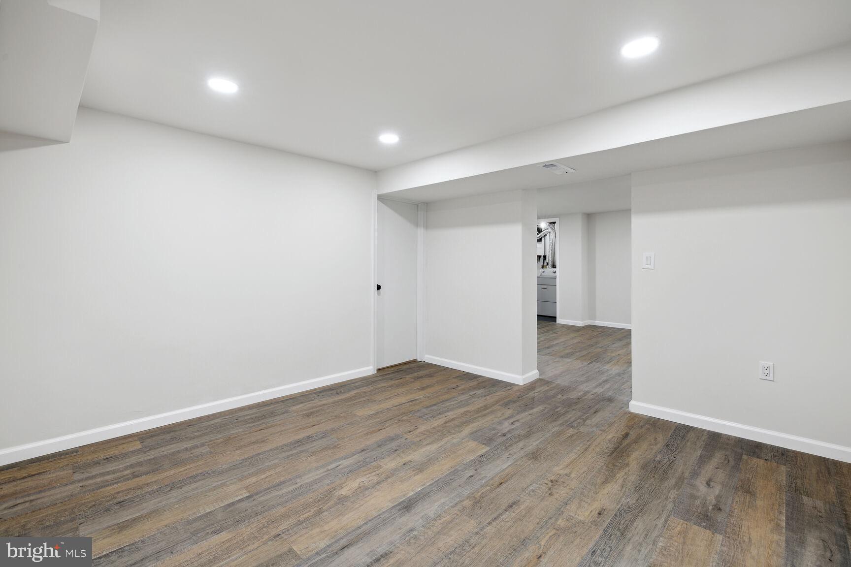 VILLA ESTATES - Residential