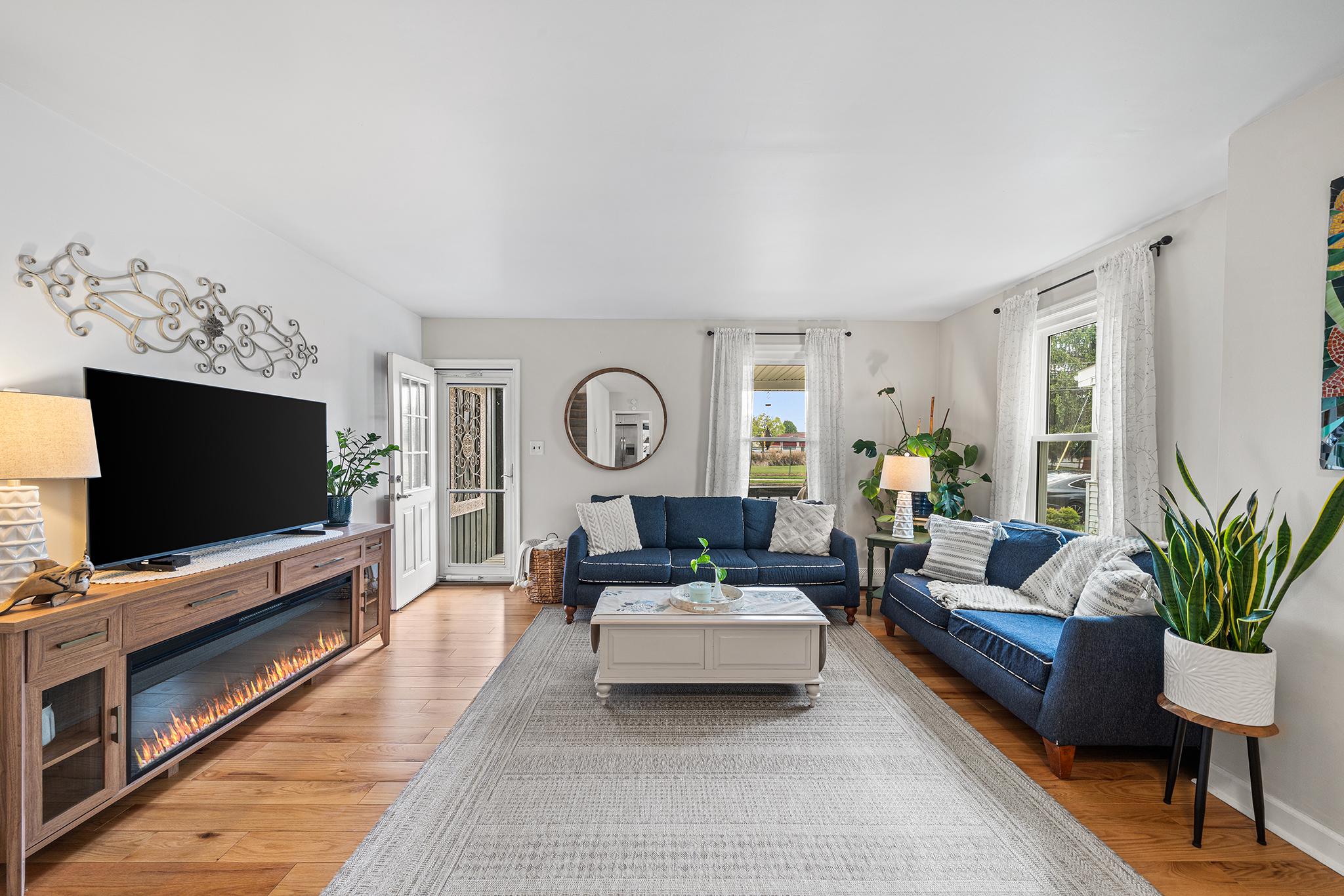 KENNETT SQ BORO - Residential