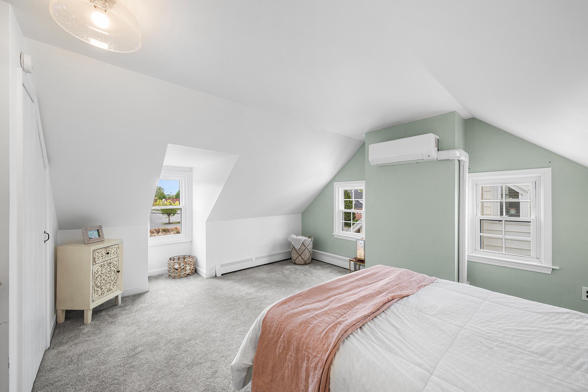 KENNETT SQ BORO - Residential