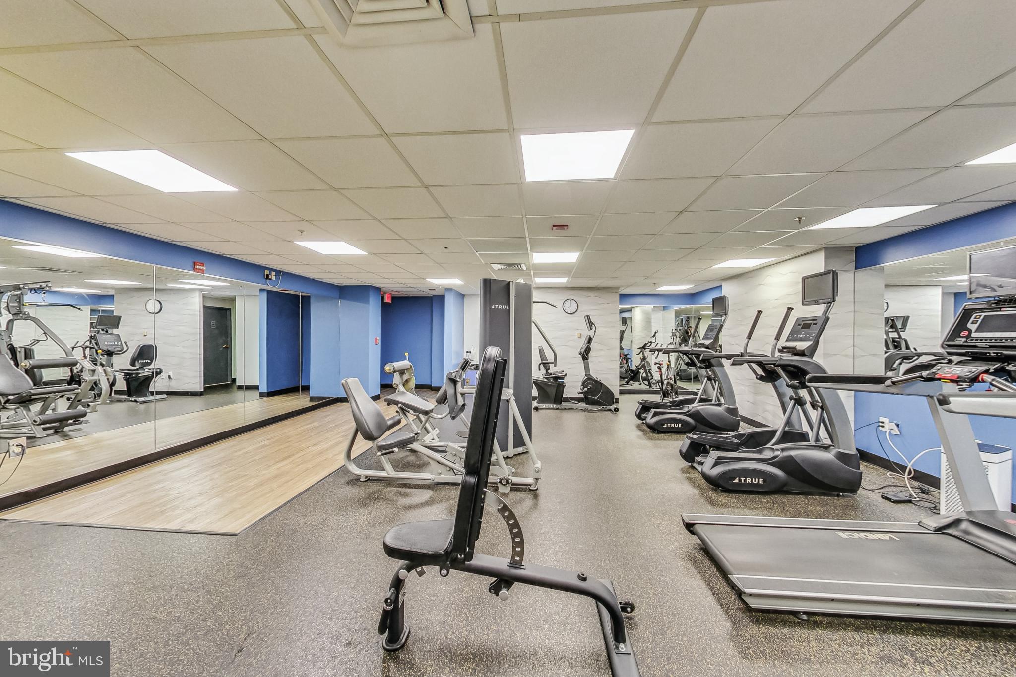 CRESCENT PLAZA - Residential