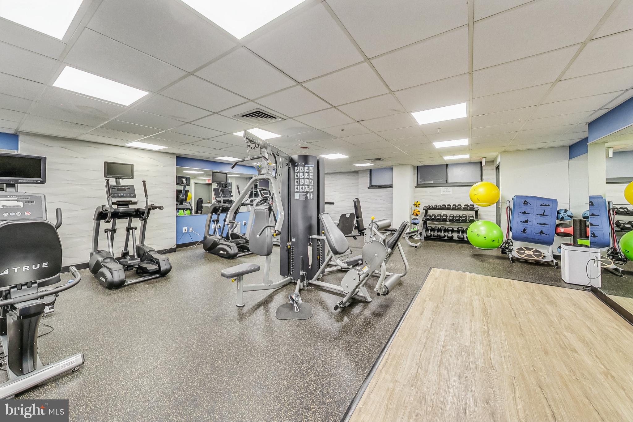 CRESCENT PLAZA - Residential