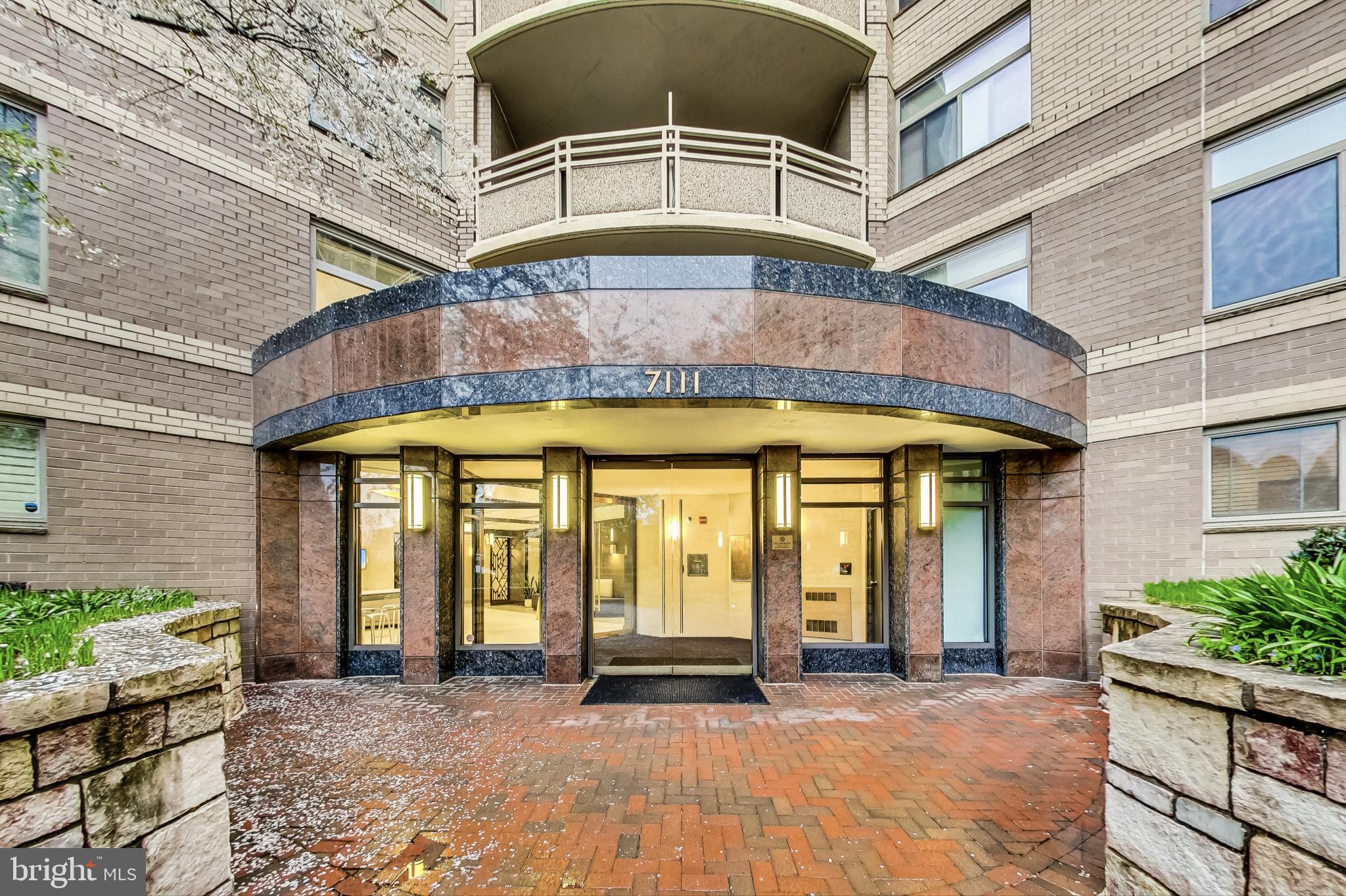 CRESCENT PLAZA - Residential