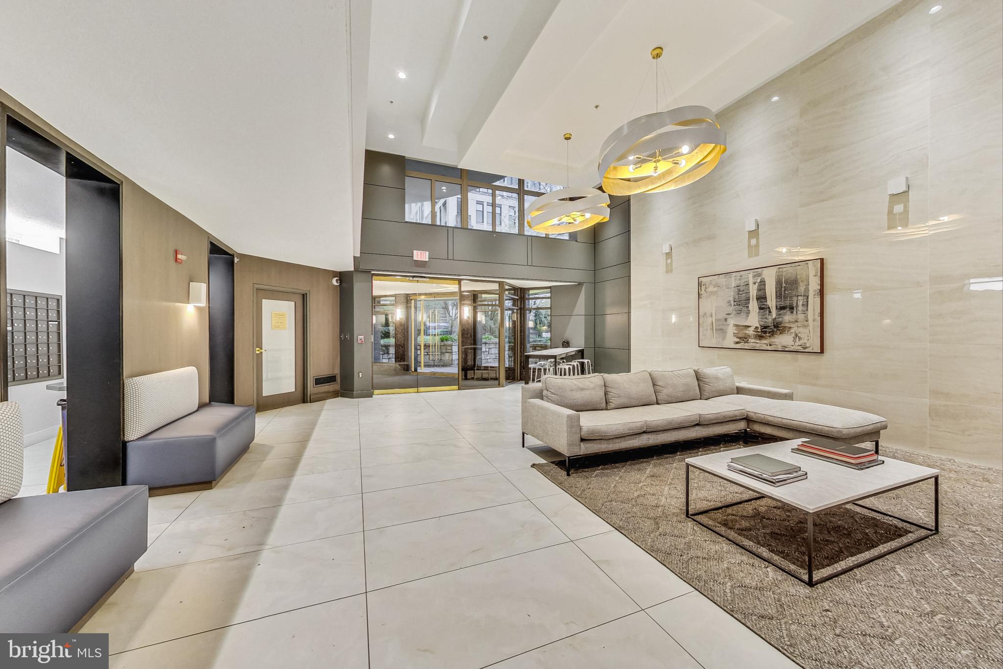 CRESCENT PLAZA - Residential