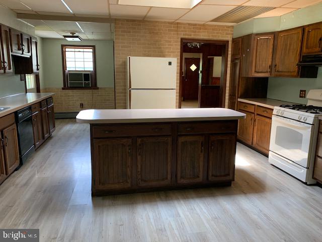 YORK TWP - Residential