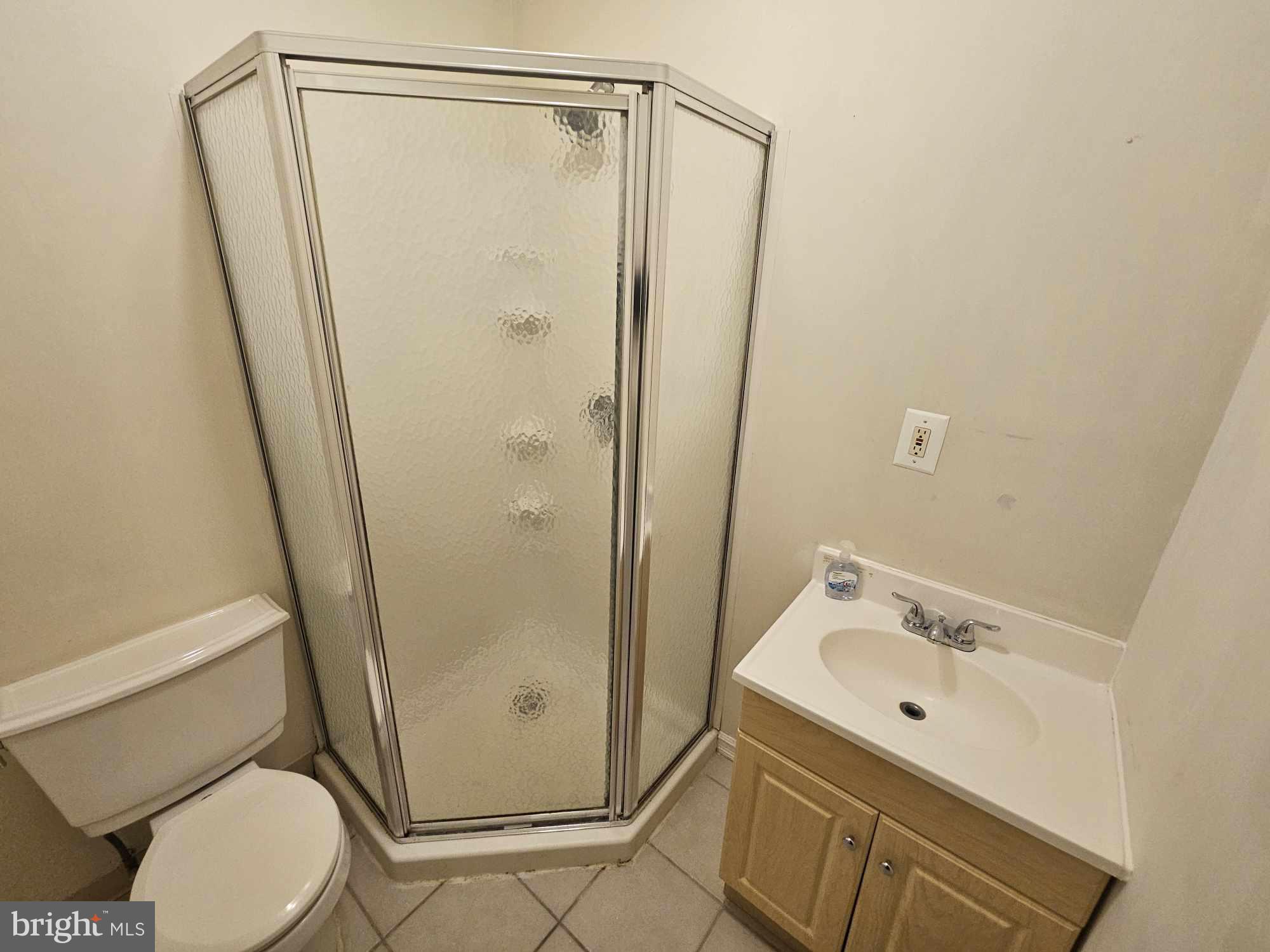 LAKE RIDGE - Residential Lease