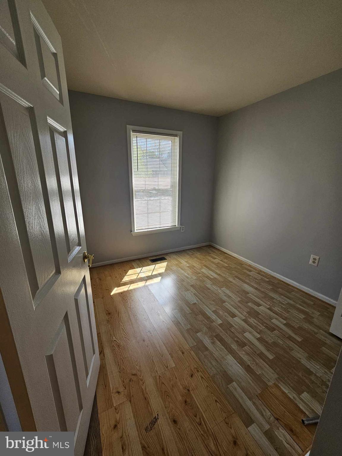 LAKE RIDGE - Residential Lease