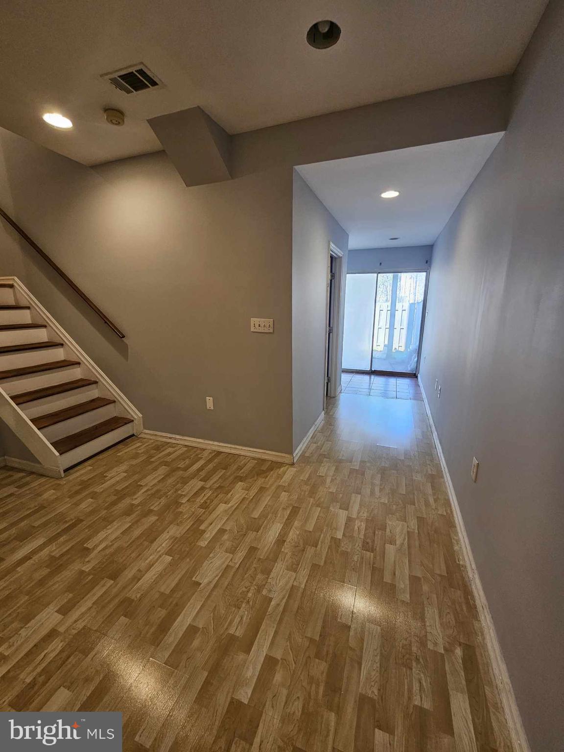 LAKE RIDGE - Residential Lease