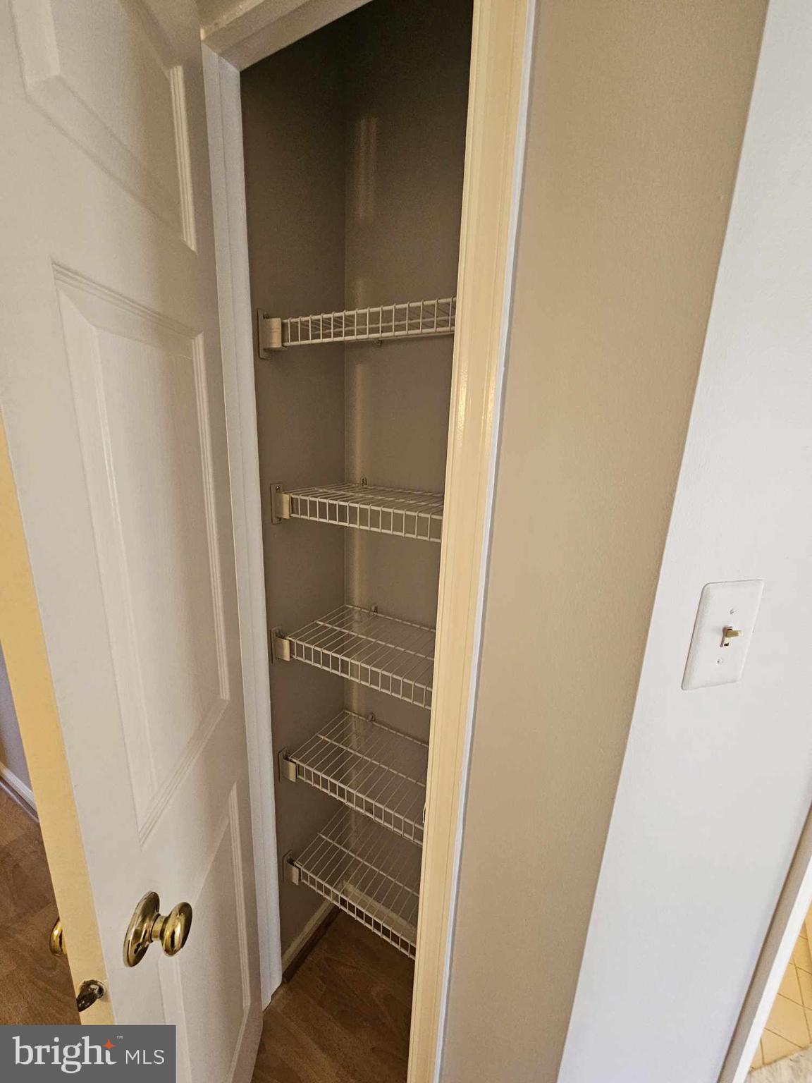 LAKE RIDGE - Residential Lease