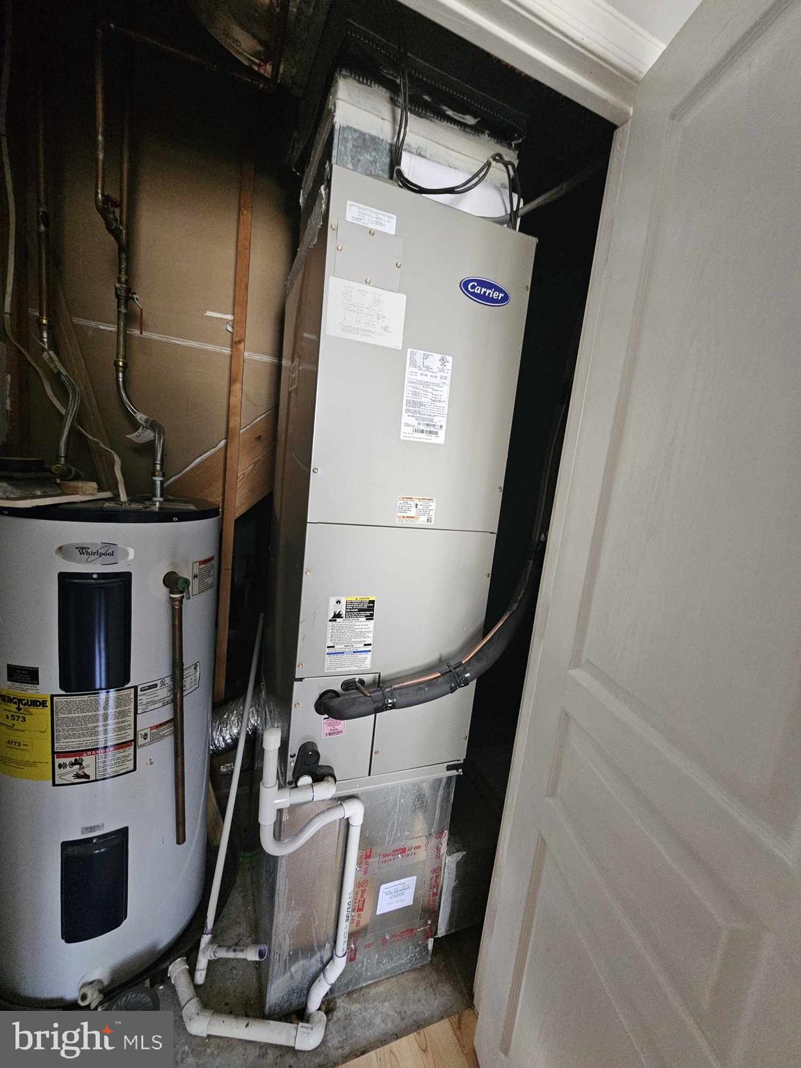 LAKE RIDGE - Residential Lease