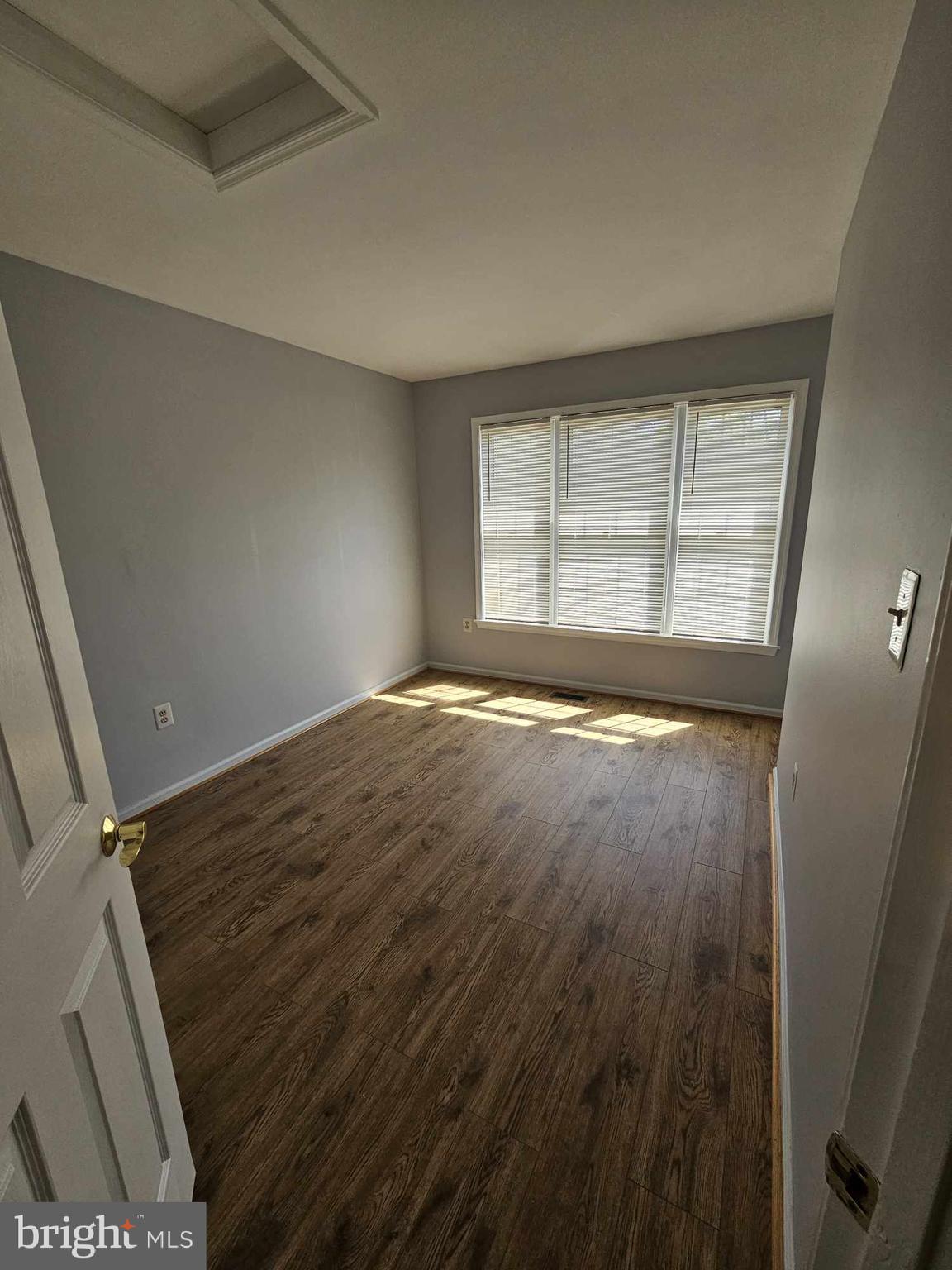 LAKE RIDGE - Residential Lease