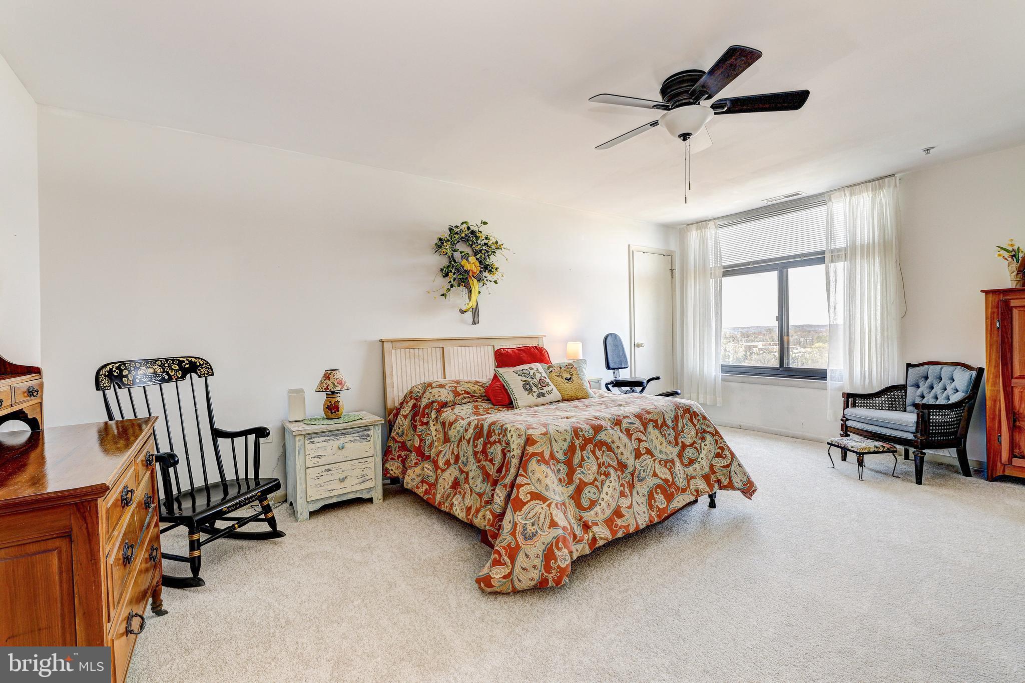 DULANEY TOWERS - Residential