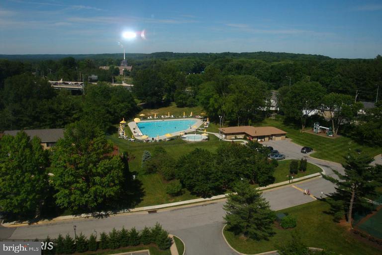 DULANEY TOWERS - Residential