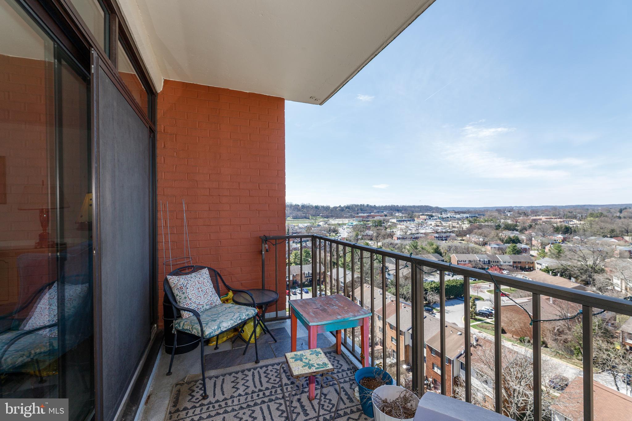 DULANEY TOWERS - Residential