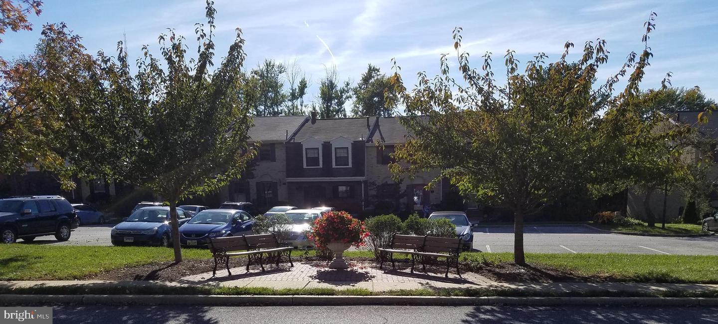 DULANEY TOWERS - Residential