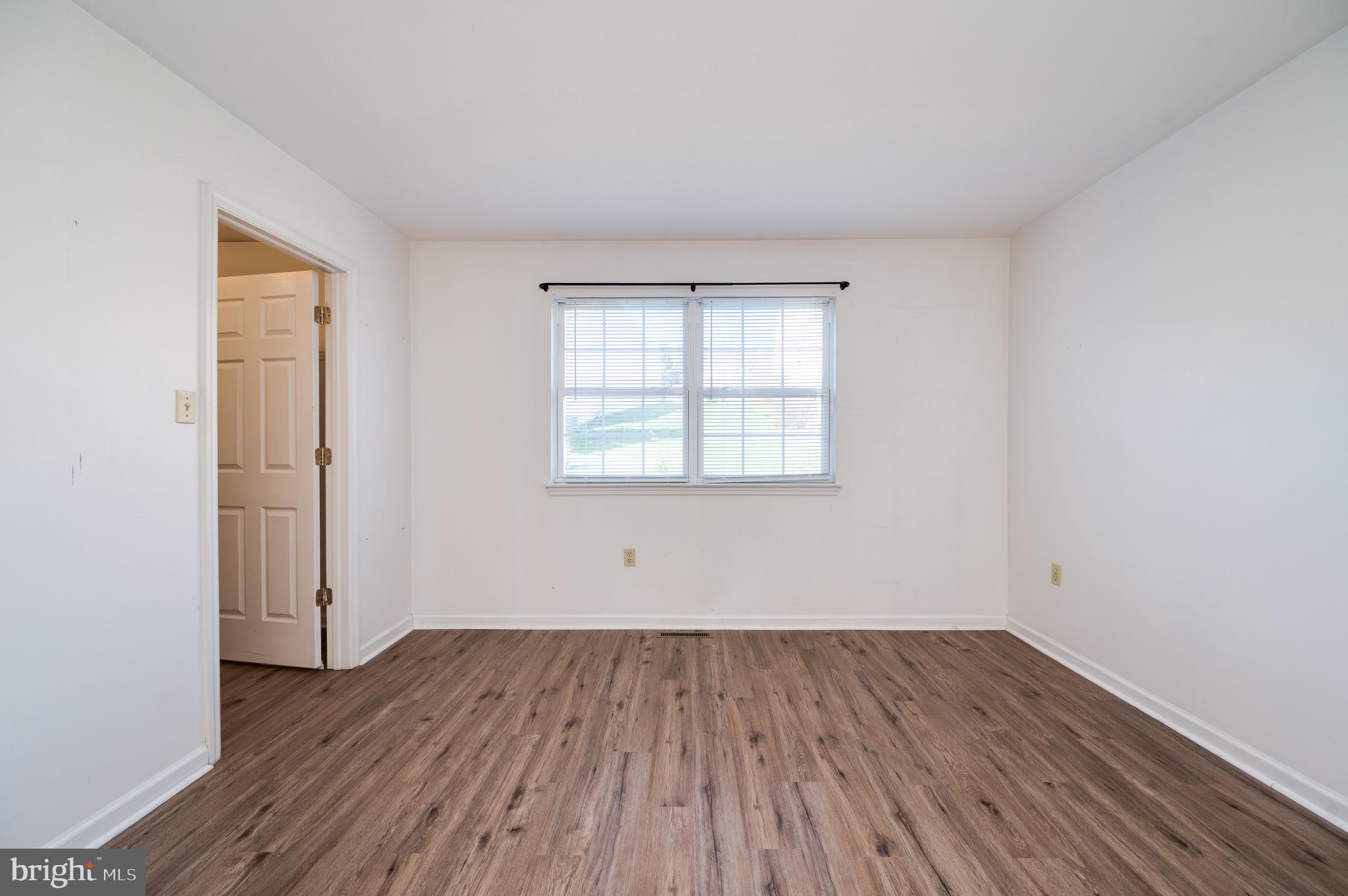 THOMAS GARDENS - Residential