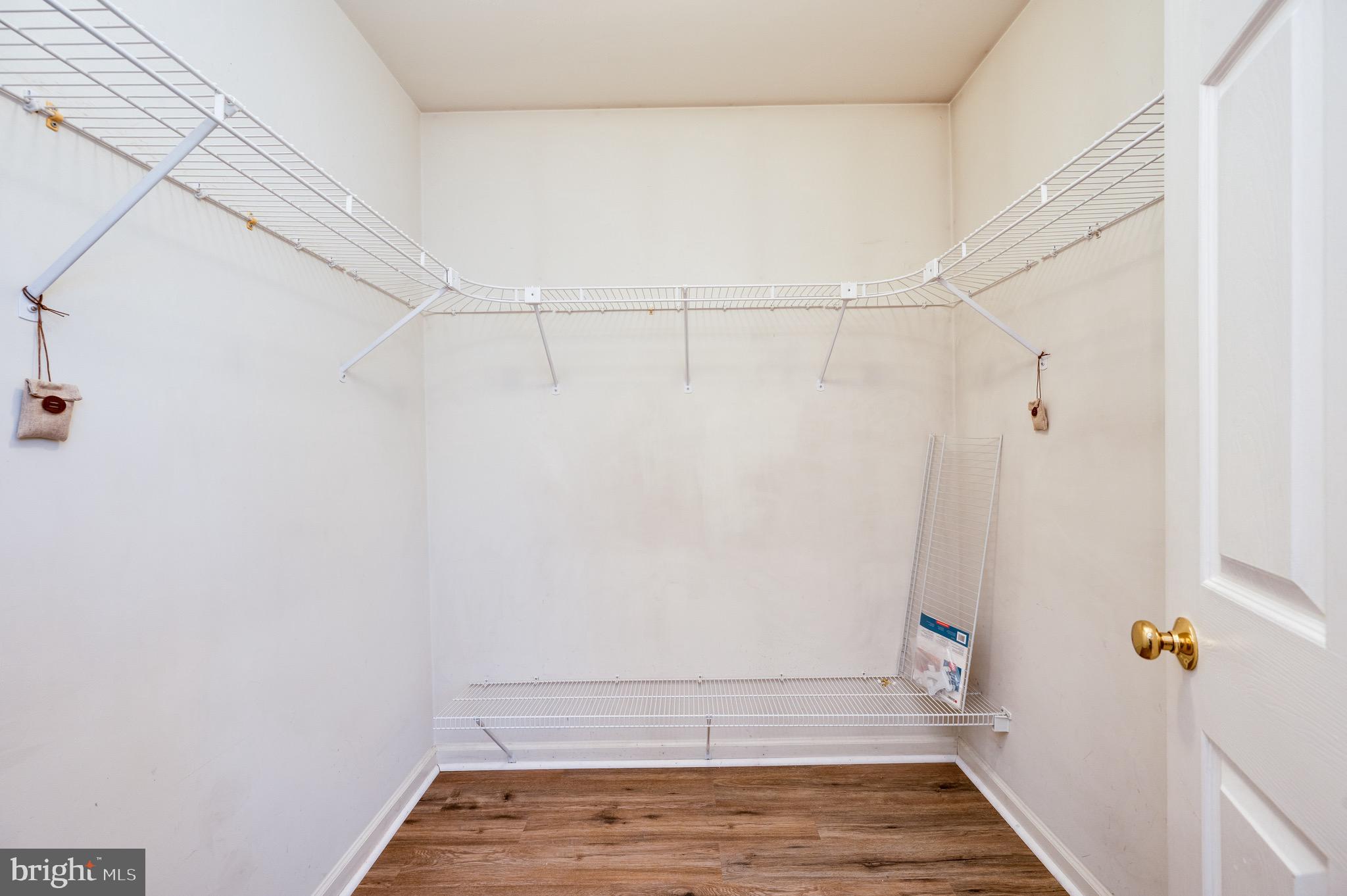 THOMAS GARDENS - Residential