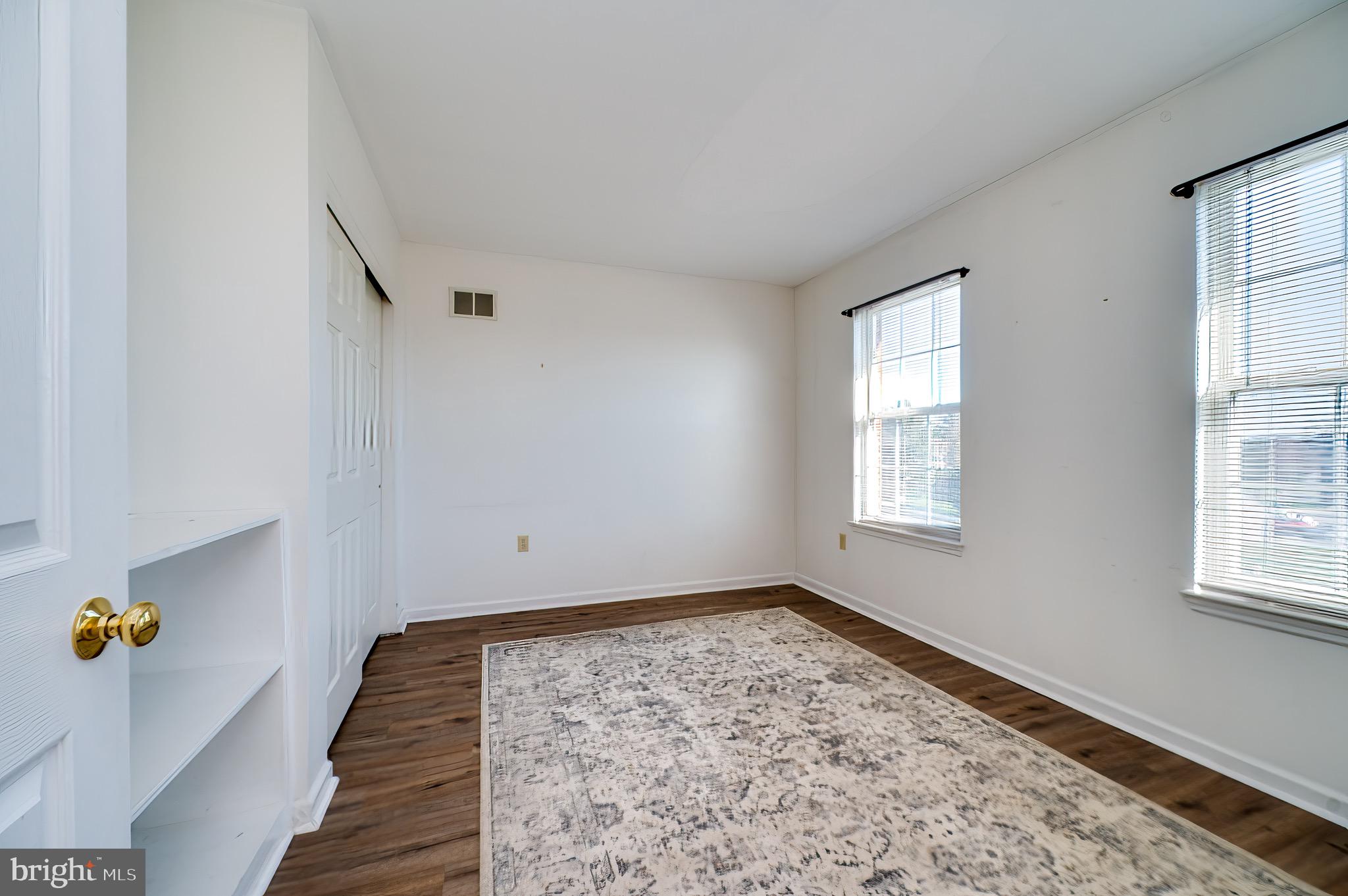 THOMAS GARDENS - Residential