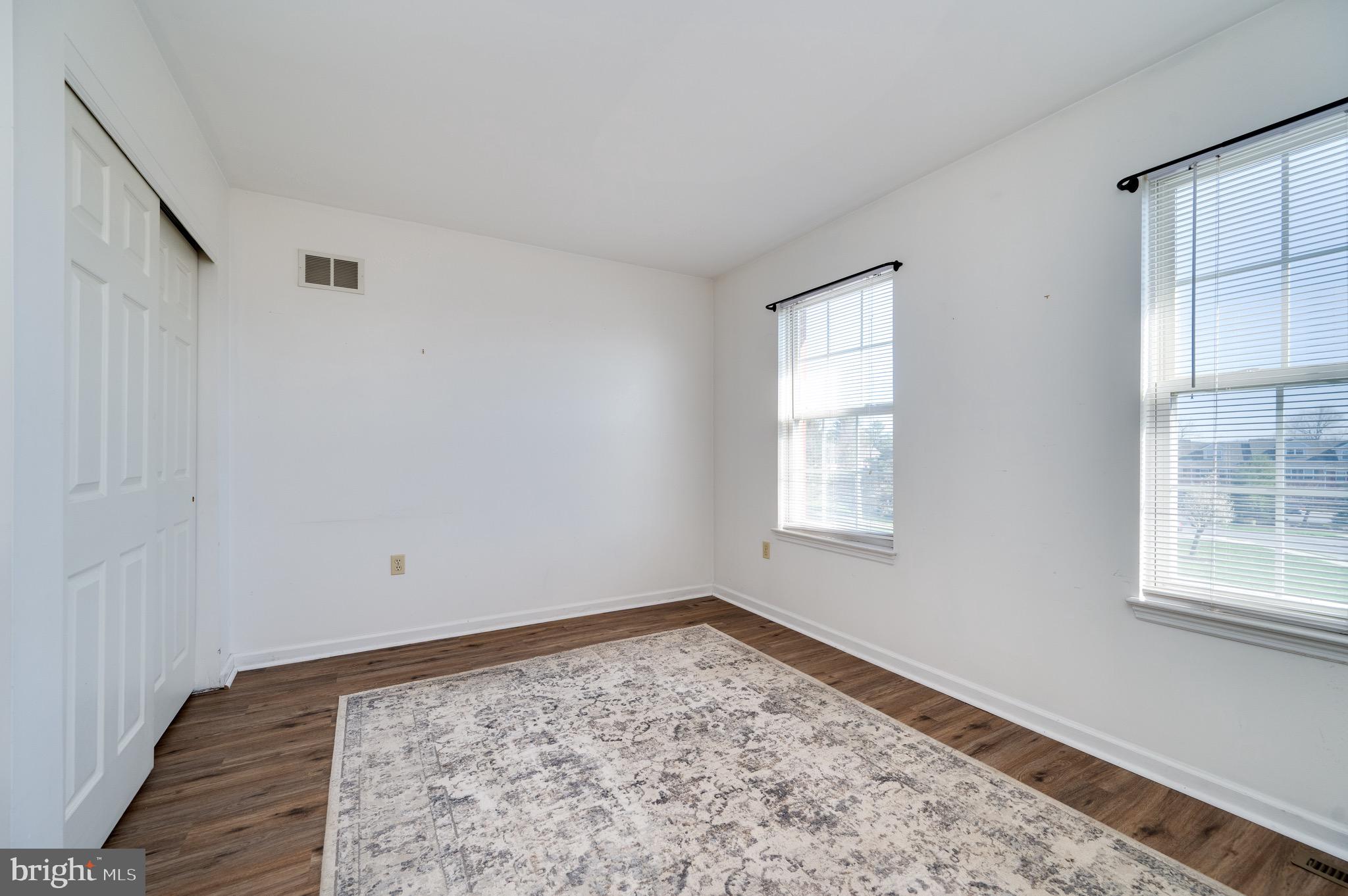 THOMAS GARDENS - Residential