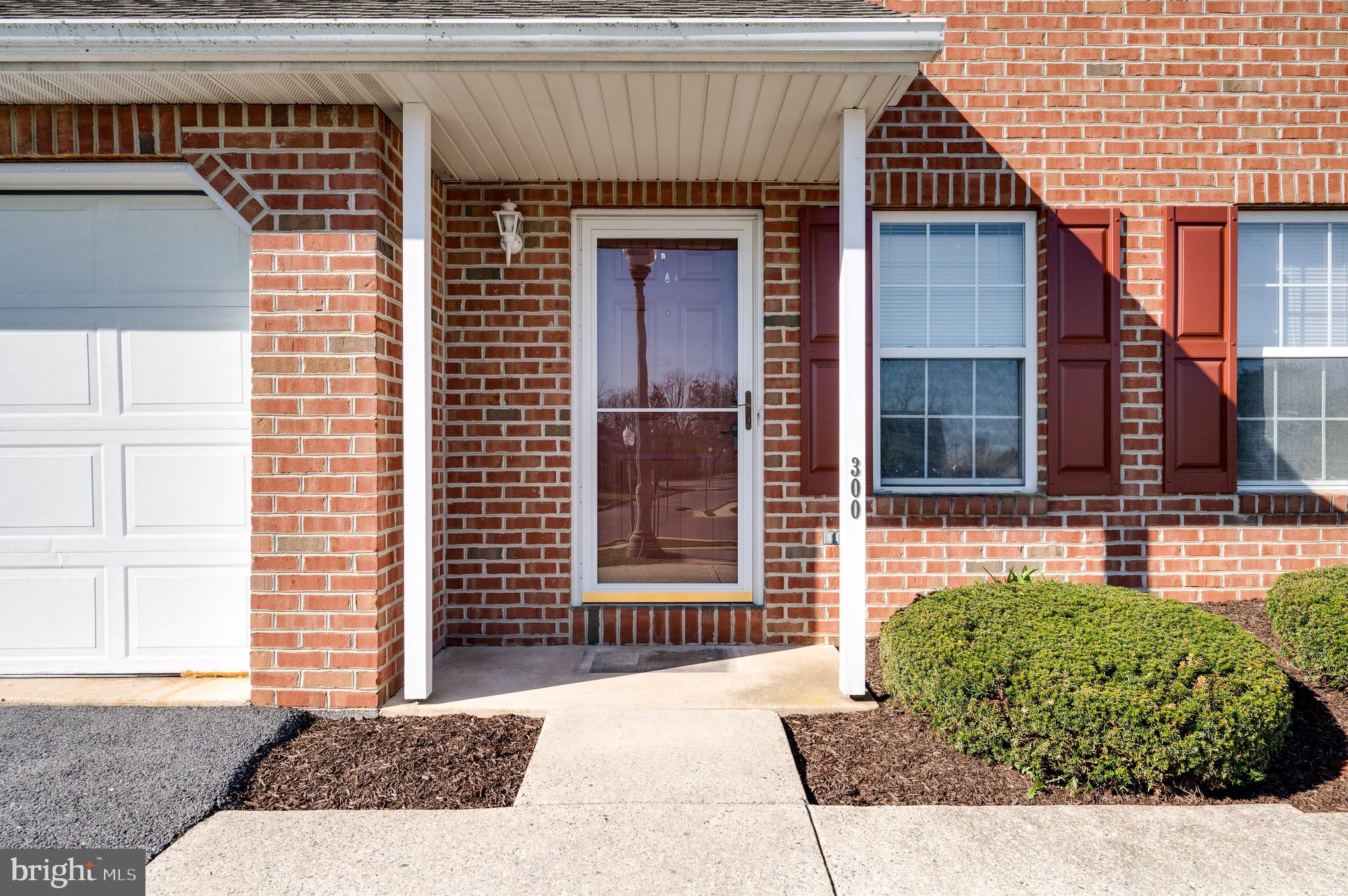 THOMAS GARDENS - Residential