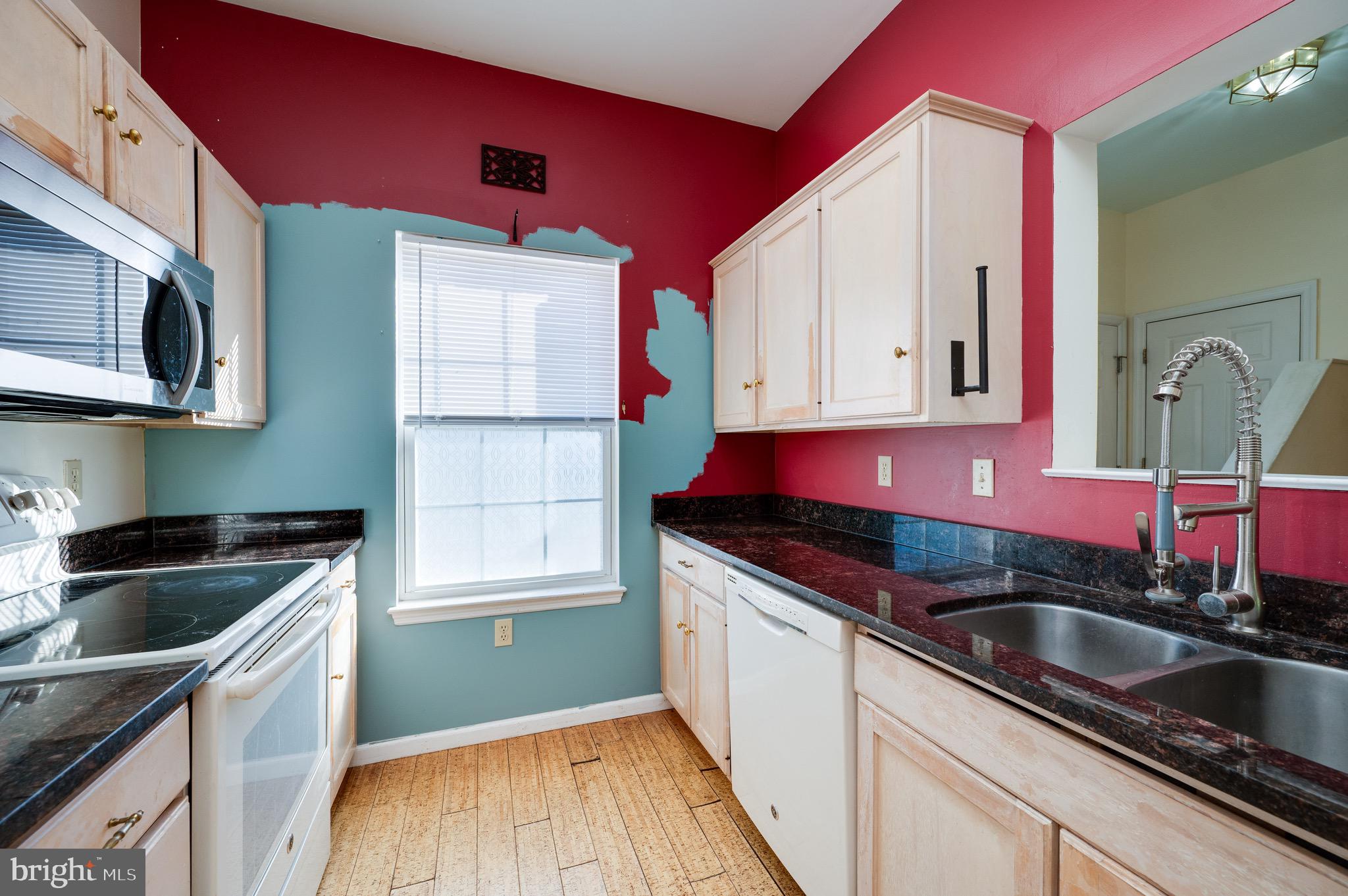 THOMAS GARDENS - Residential