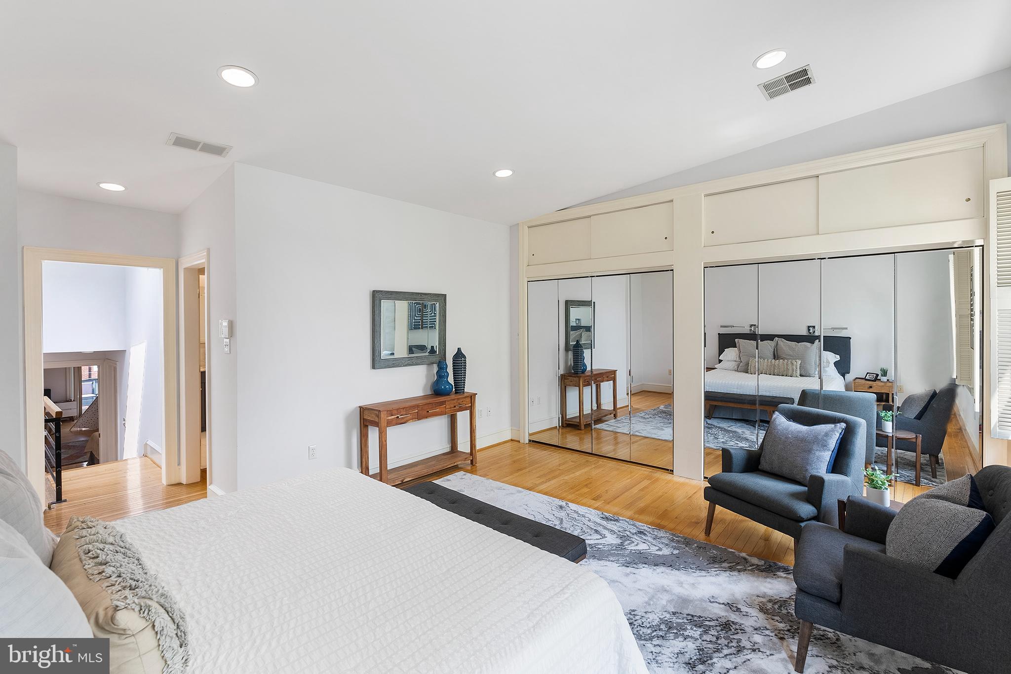 RITTENHOUSE SQUARE - Residential