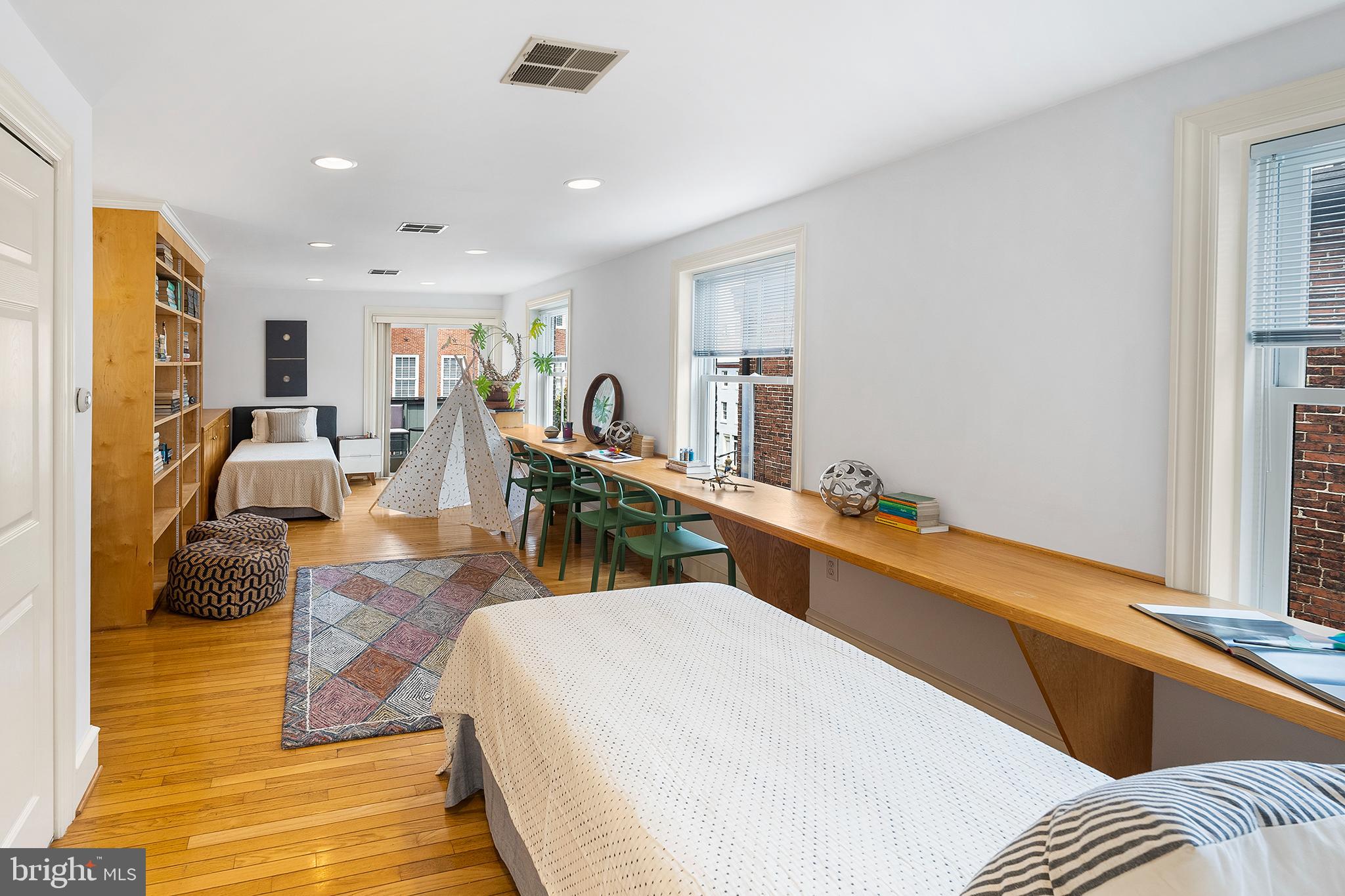 RITTENHOUSE SQUARE - Residential