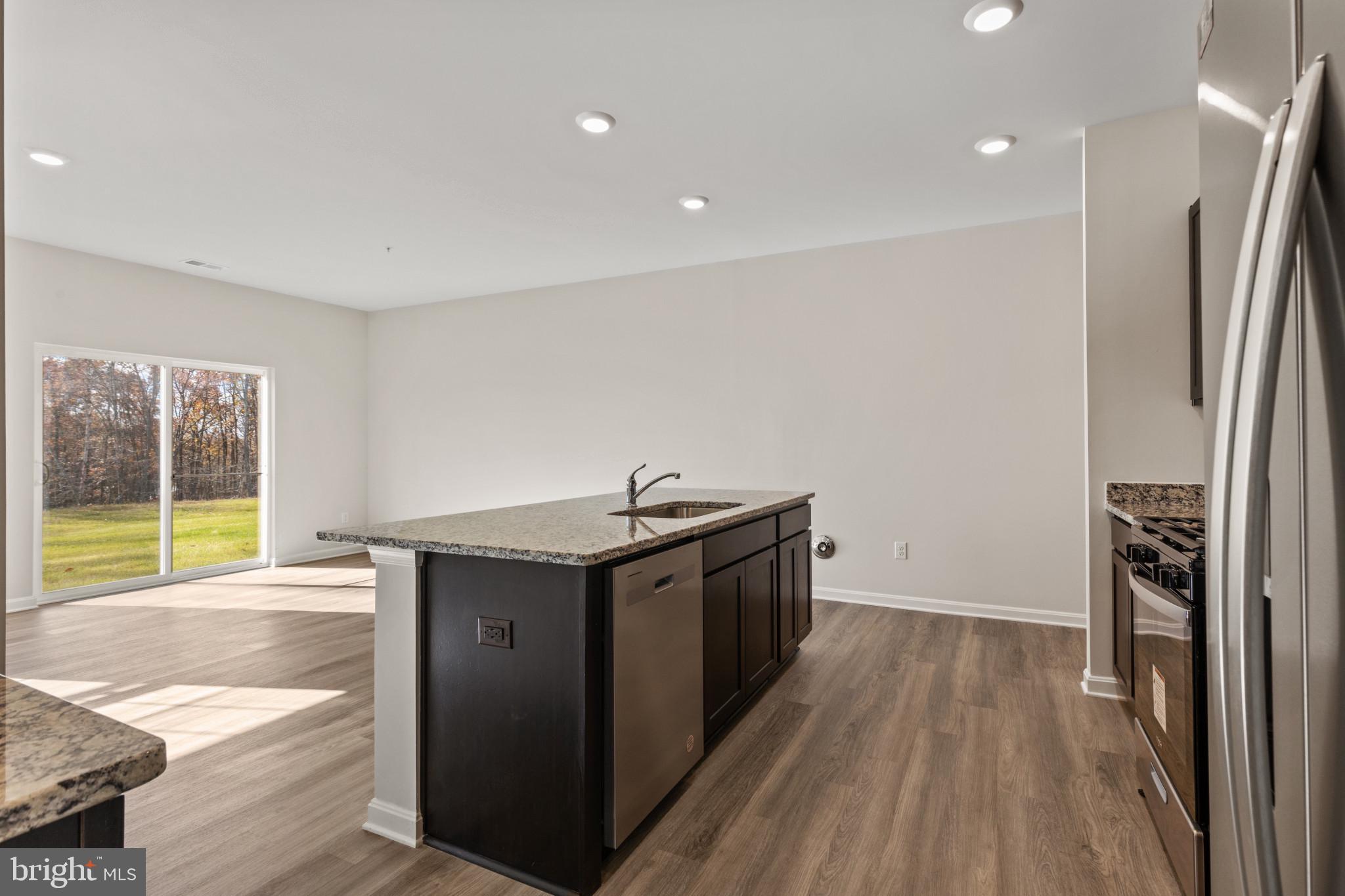 RIDGELY'S RESERVE - Residential