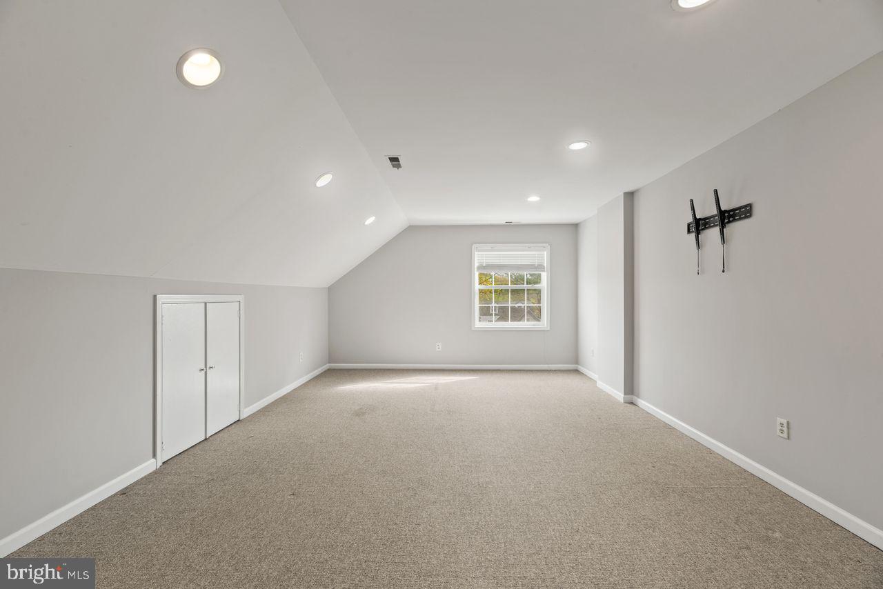 OVERLOOK - Residential