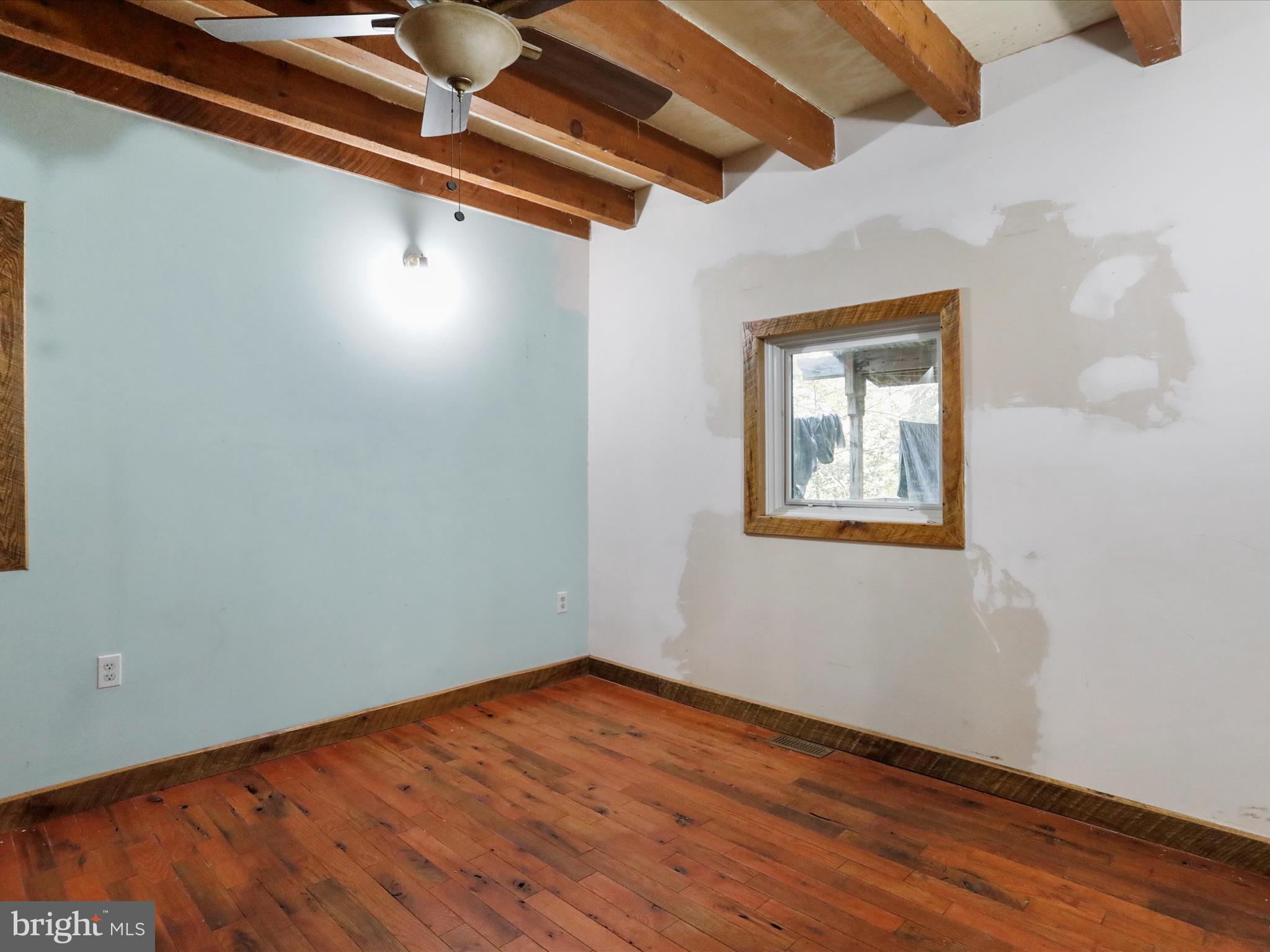 MOUNTAIN RIVER RETREAT - Residential