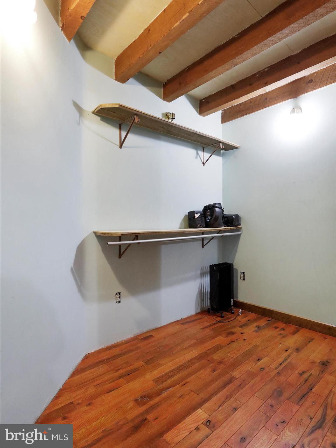 MOUNTAIN RIVER RETREAT - Residential