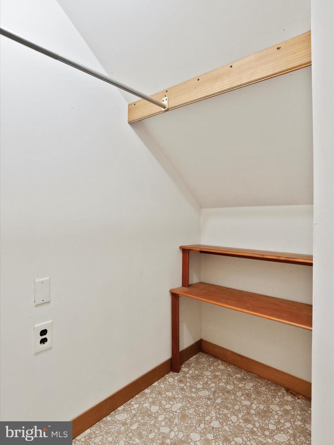 MOUNTAIN RIVER RETREAT - Residential