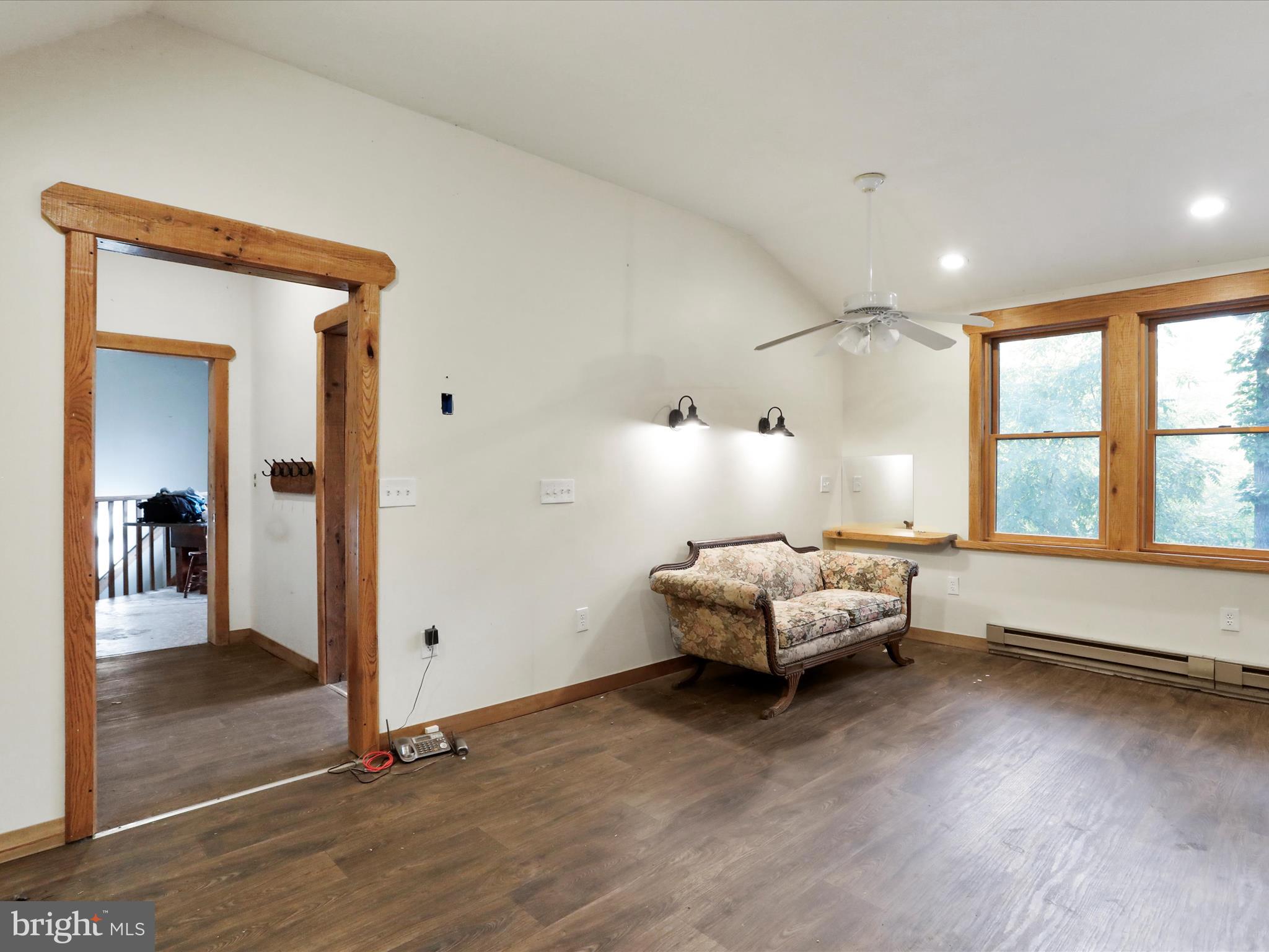 MOUNTAIN RIVER RETREAT - Residential