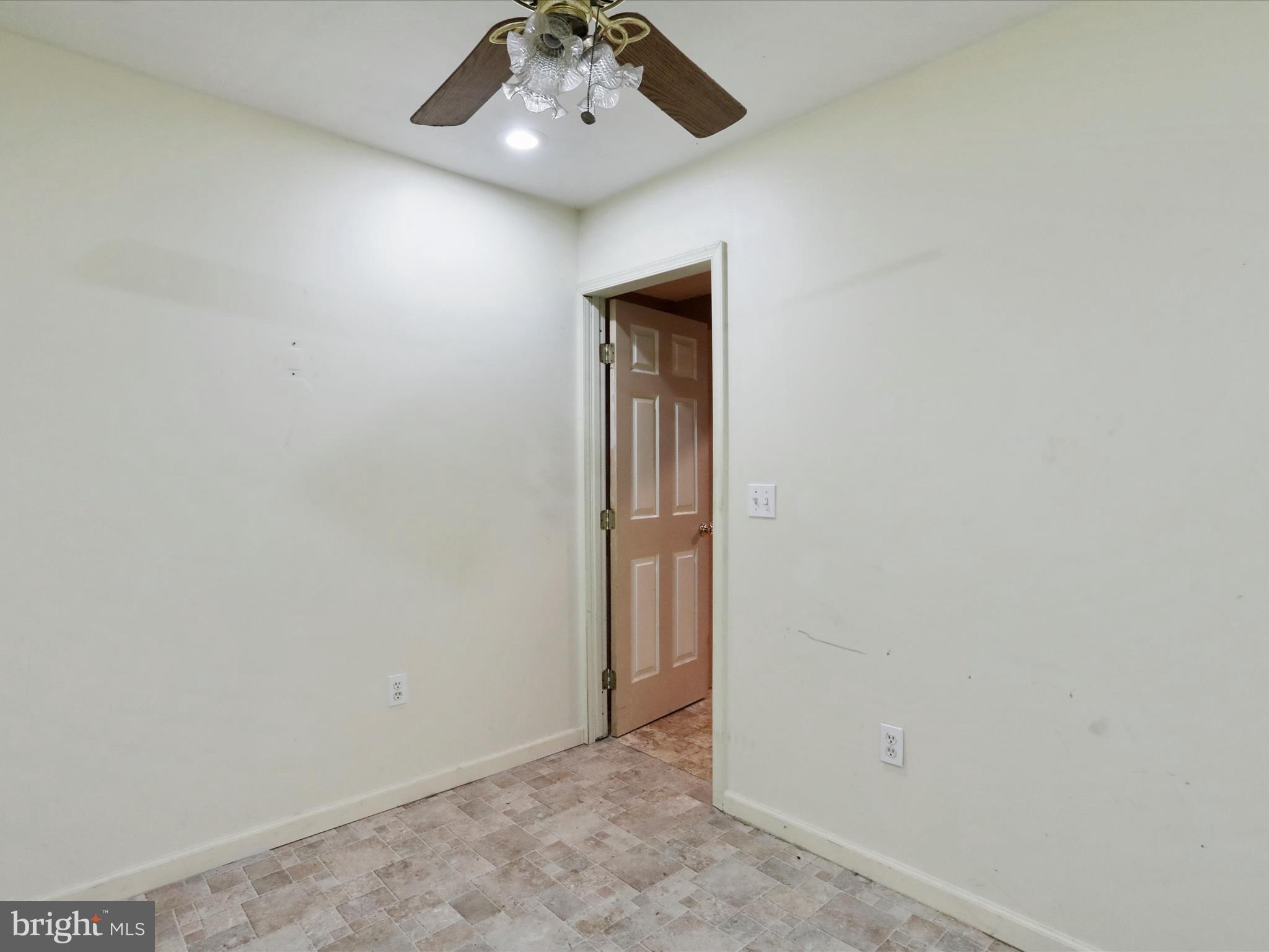 MOUNTAIN RIVER RETREAT - Residential